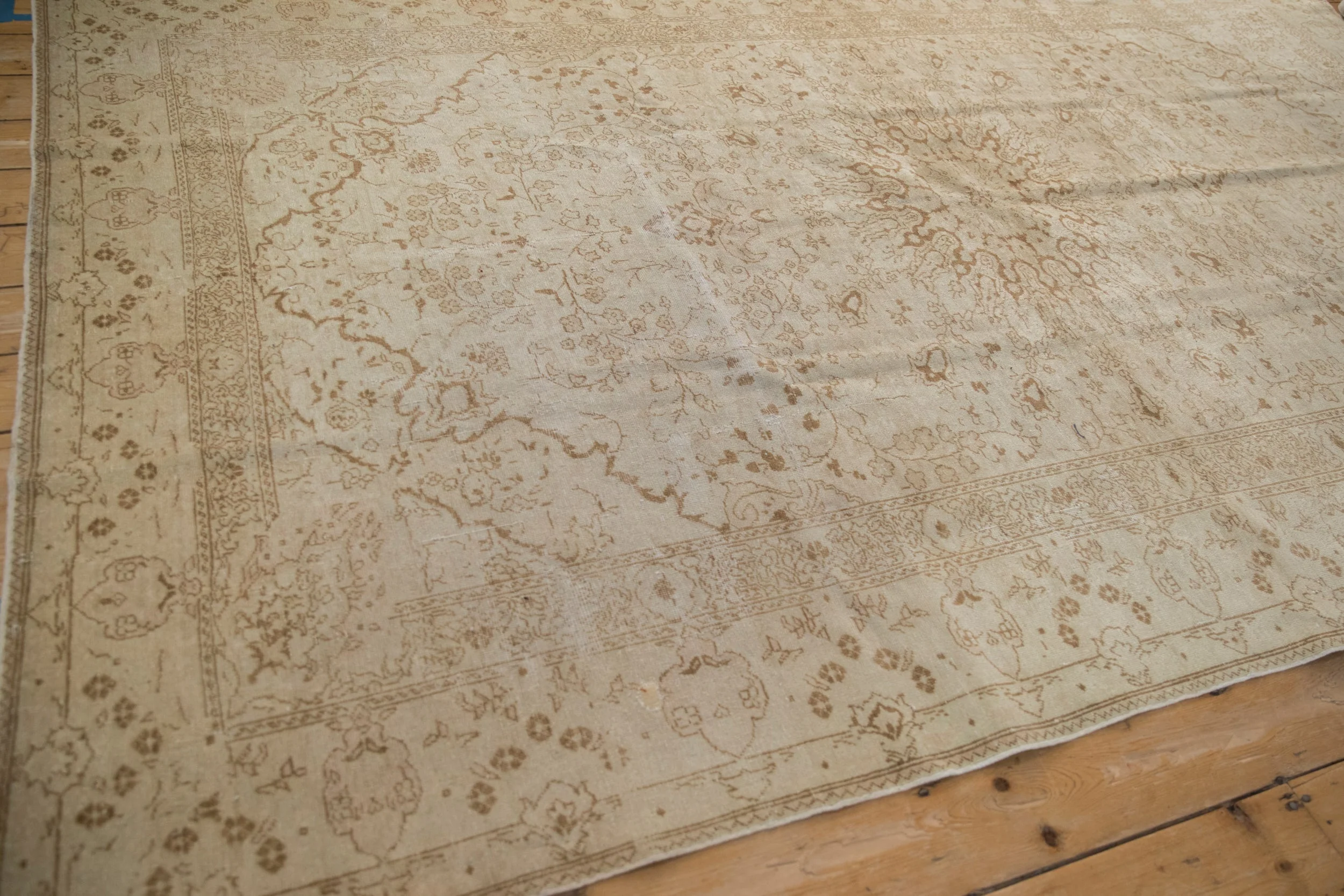 6.5x10 Vintage Distressed Kaisary Carpet - Image 6