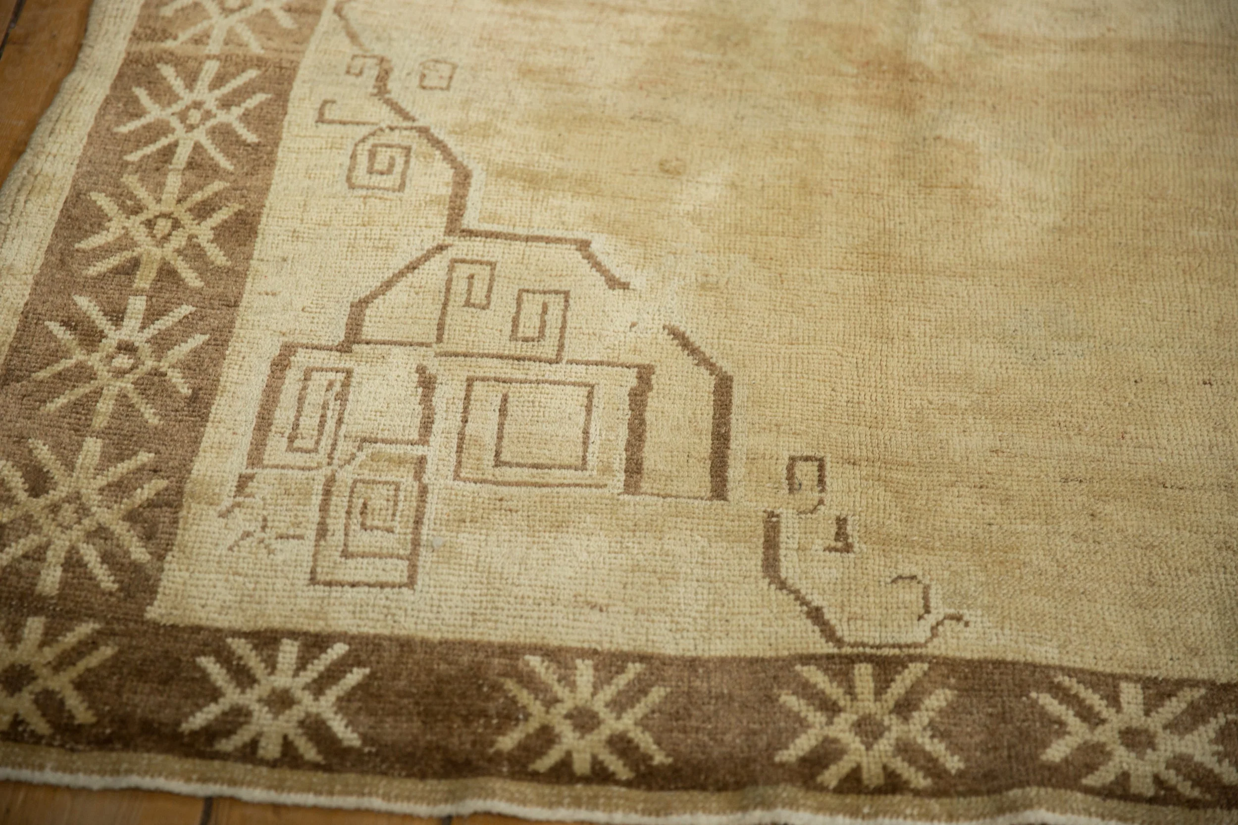 6.5x10 Vintage Distressed Kars Carpet - Image 7