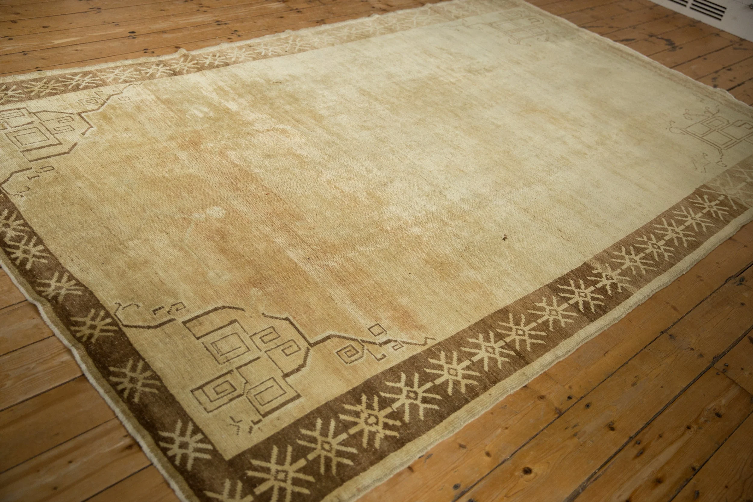 6.5x10 Vintage Distressed Kars Carpet - Image 9