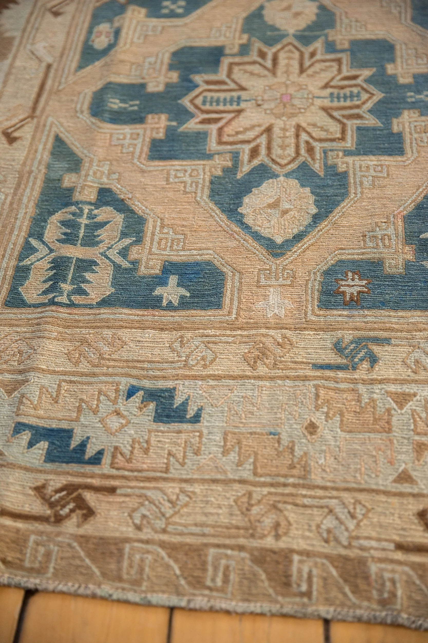 6.5x12 Vintage Distressed Soumac Carpet - Image 9