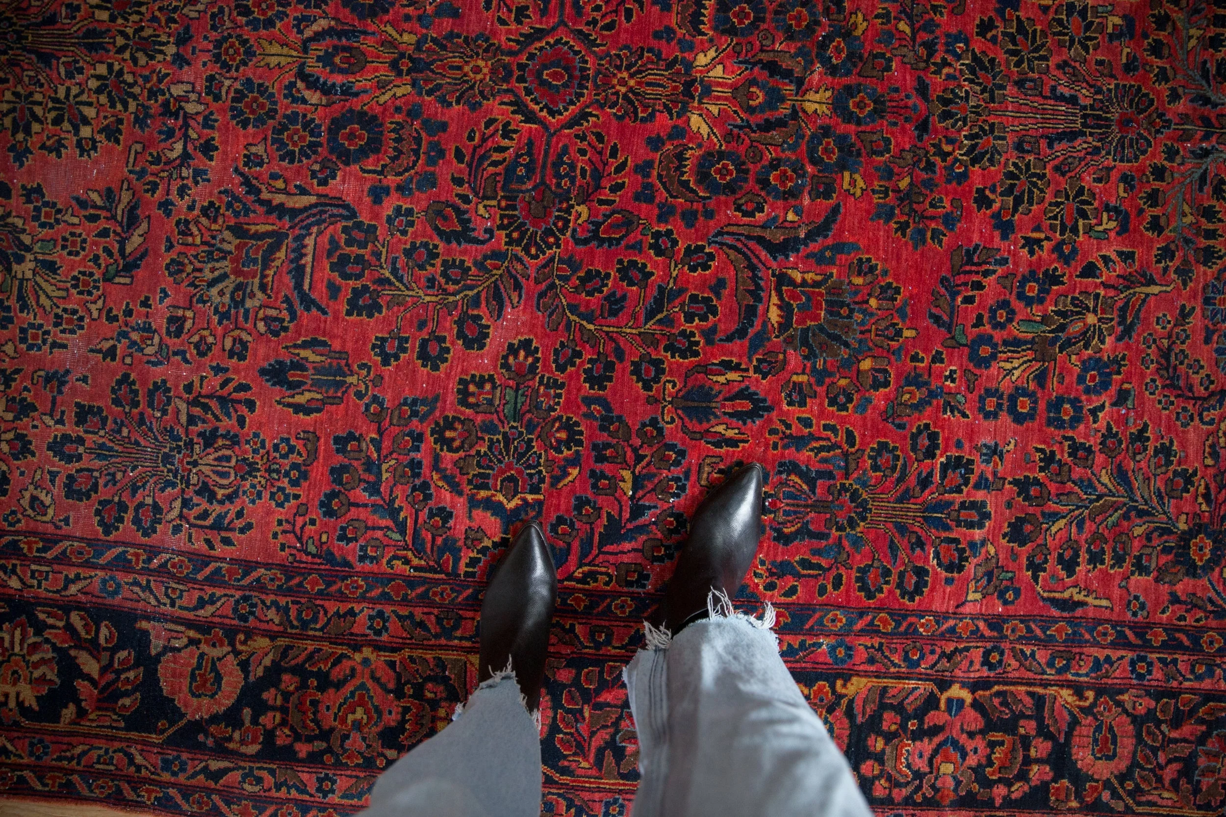 6.5x8.5 Antique Sarouk Carpet - Image 2