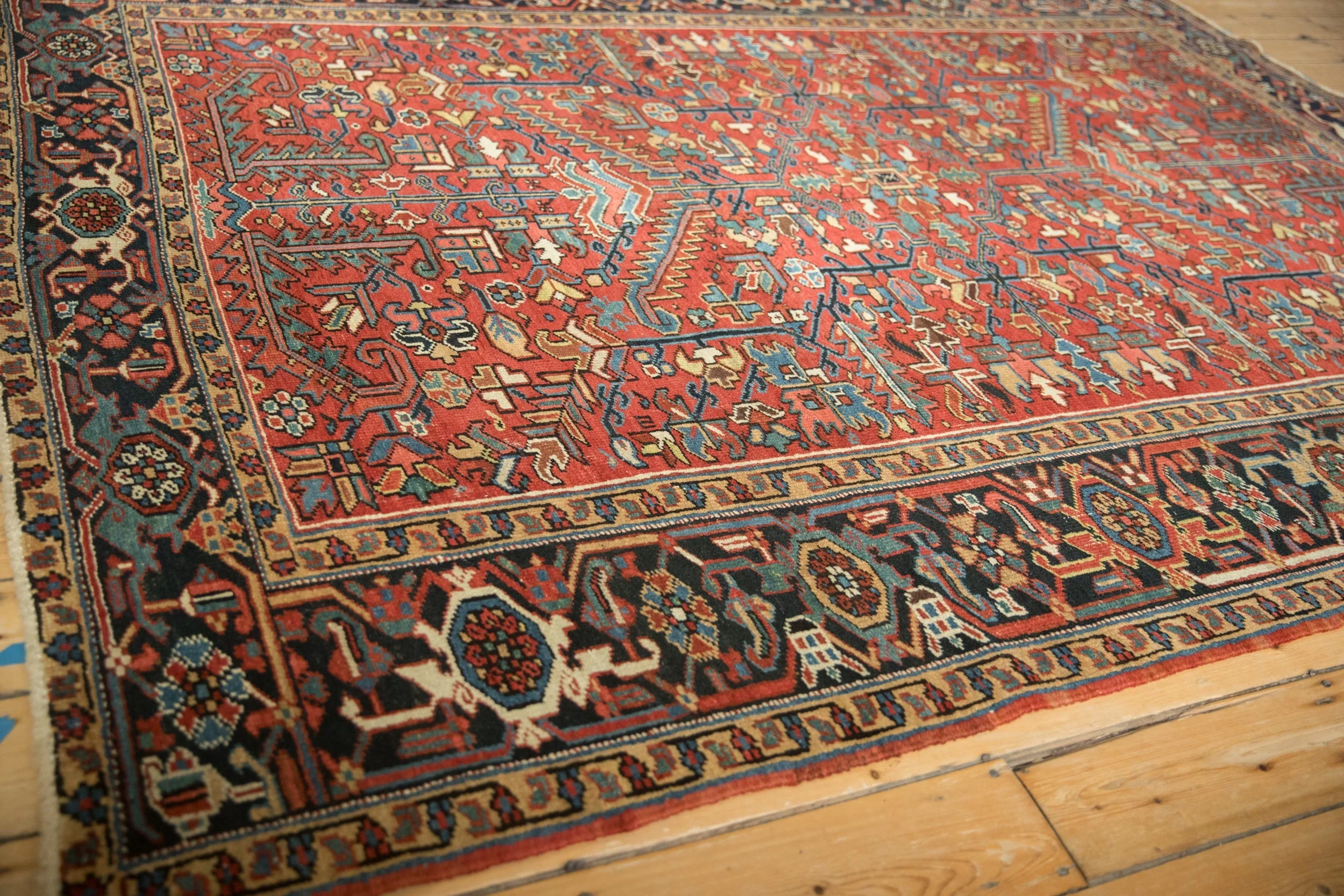6.5x8.5 Vintage Heriz Carpet - Image 6