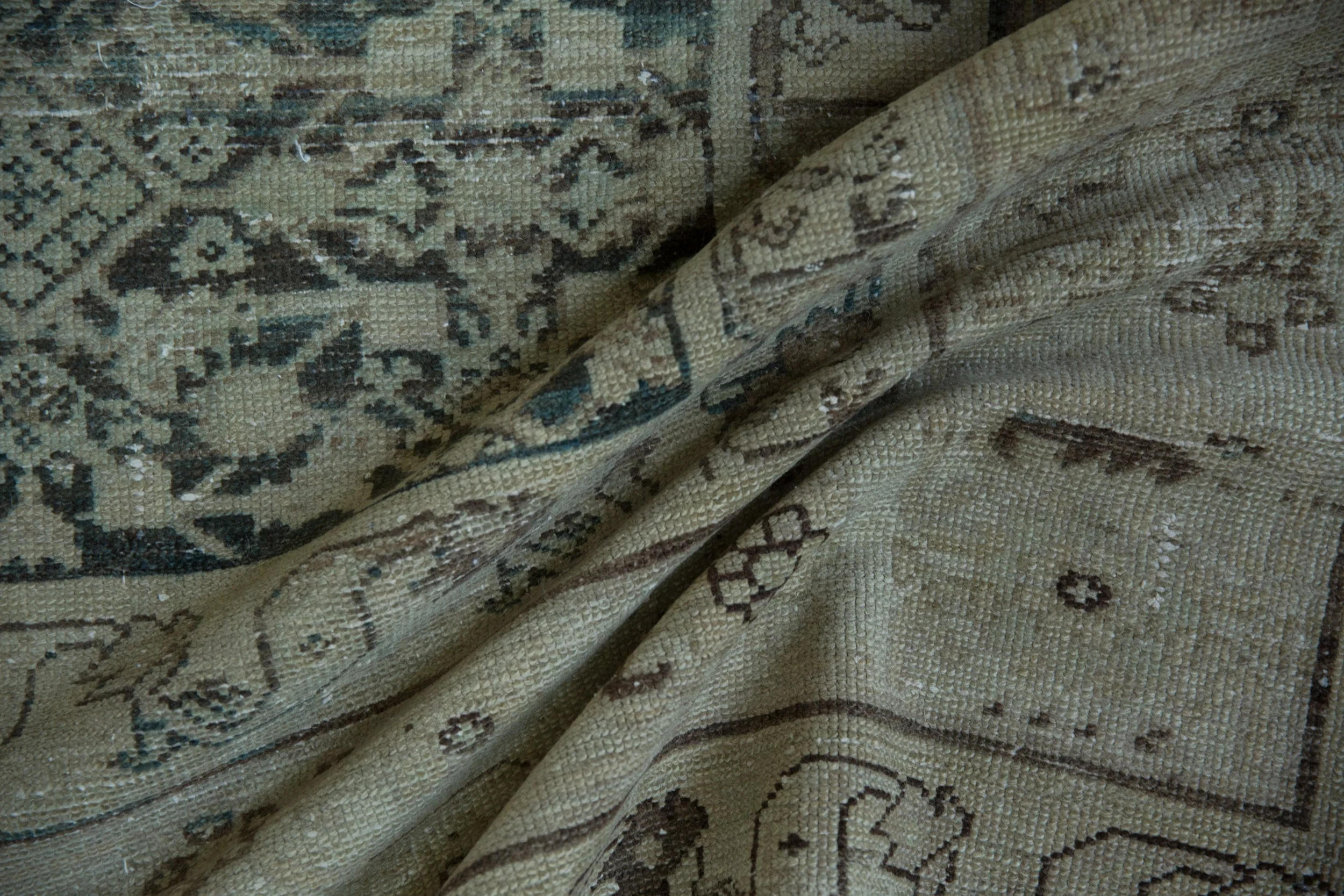 6.5x9.5 Vintage Distressed Hamadan Carpet - Image 11