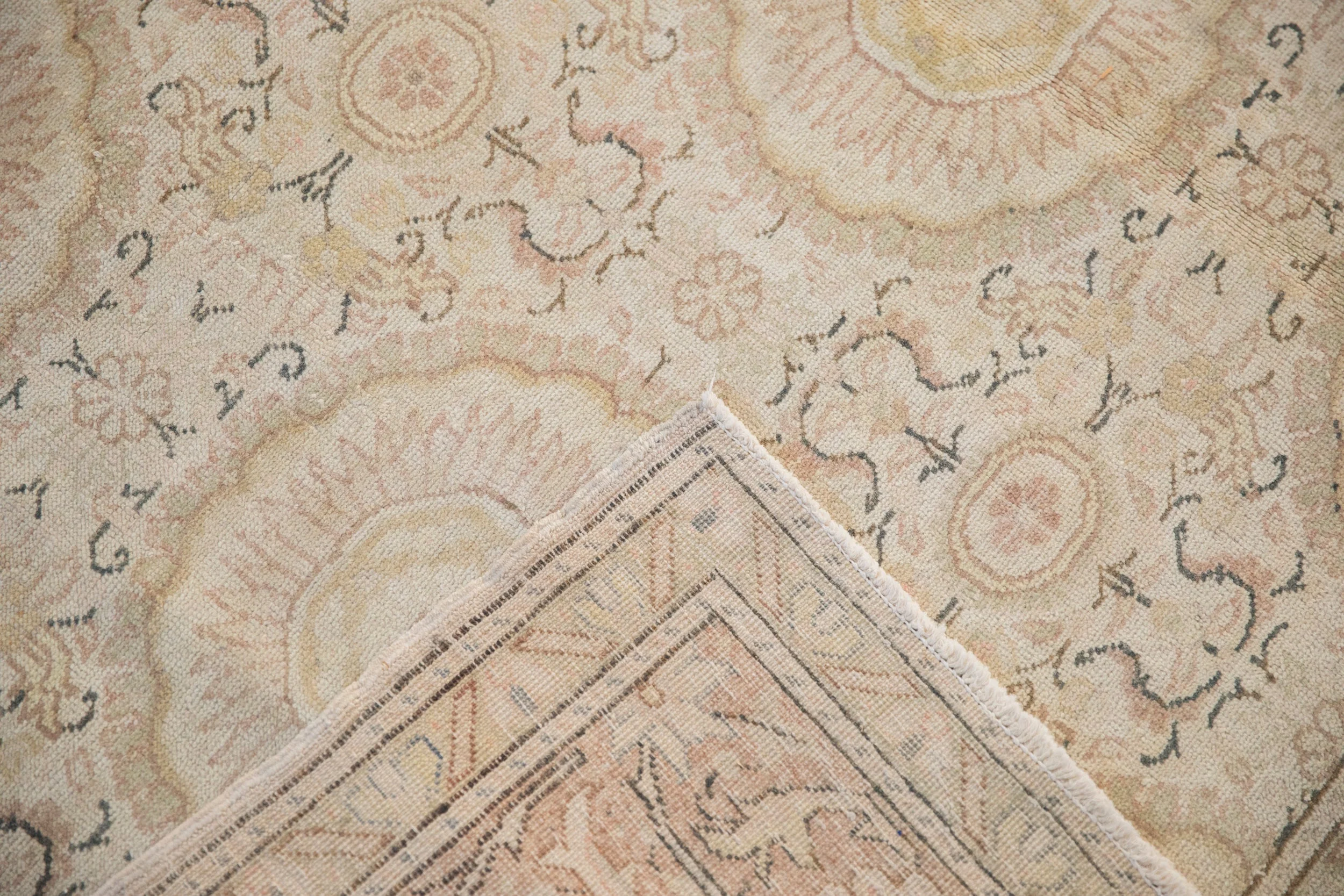 6.5x9.5 Vintage Distressed Kaisary Carpet - Image 9