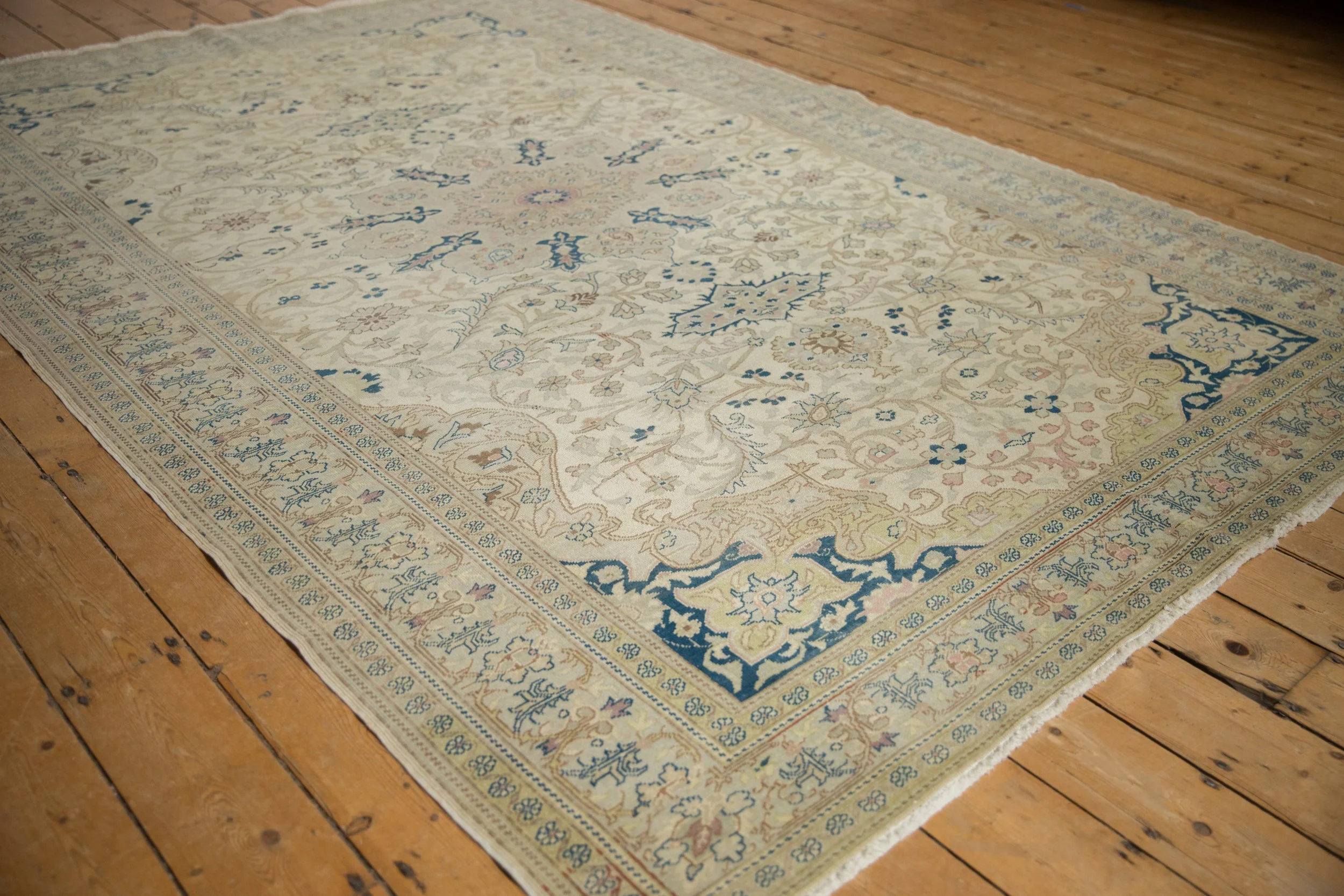 6.5x9.5 Vintage Distressed Kayseri Carpet - Image 4