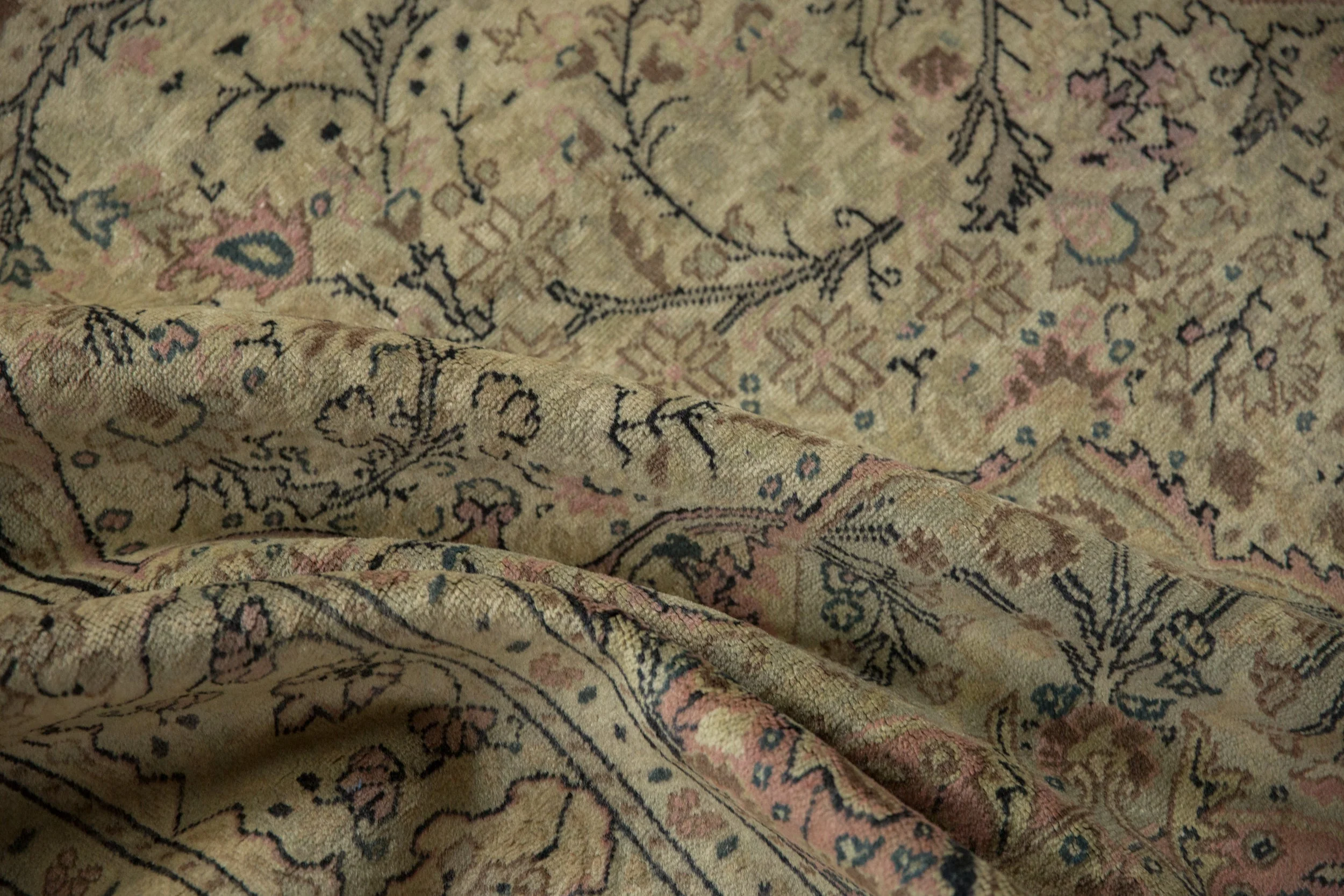 6.5x9.5 Vintage Distressed Kayseri Carpet - Image 9