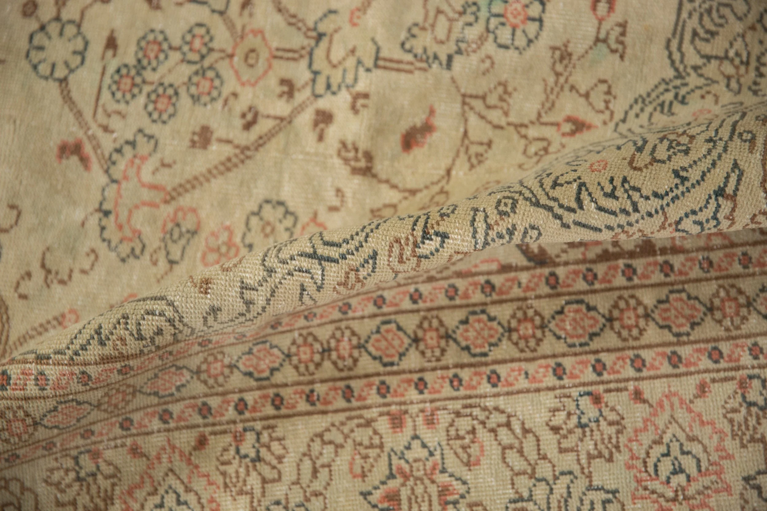6.5x9.5 Vintage Distressed Sparta Carpet - Image 9