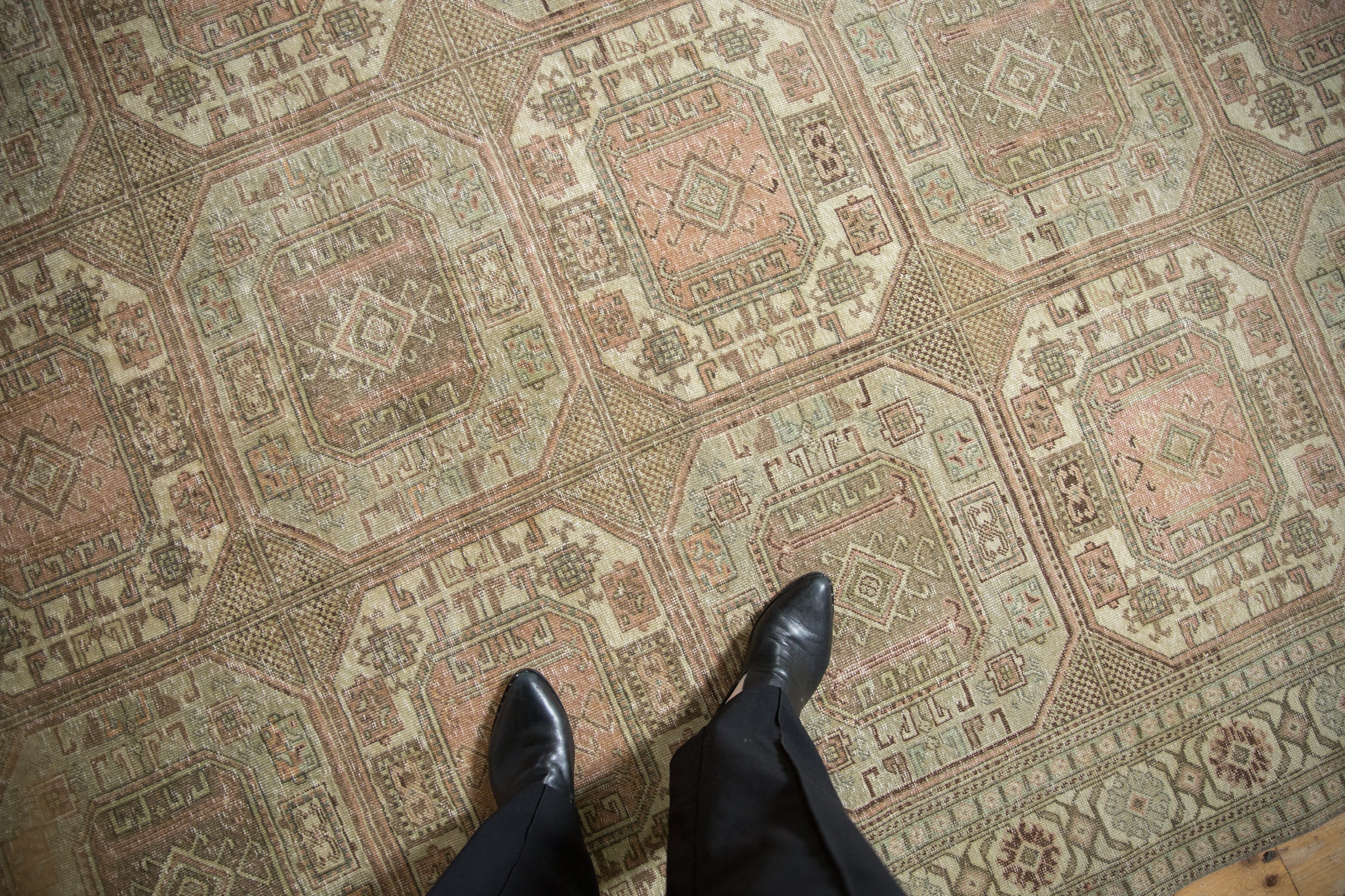6.5x9.5 Vintage Distressed Sparta Carpet - Image 2