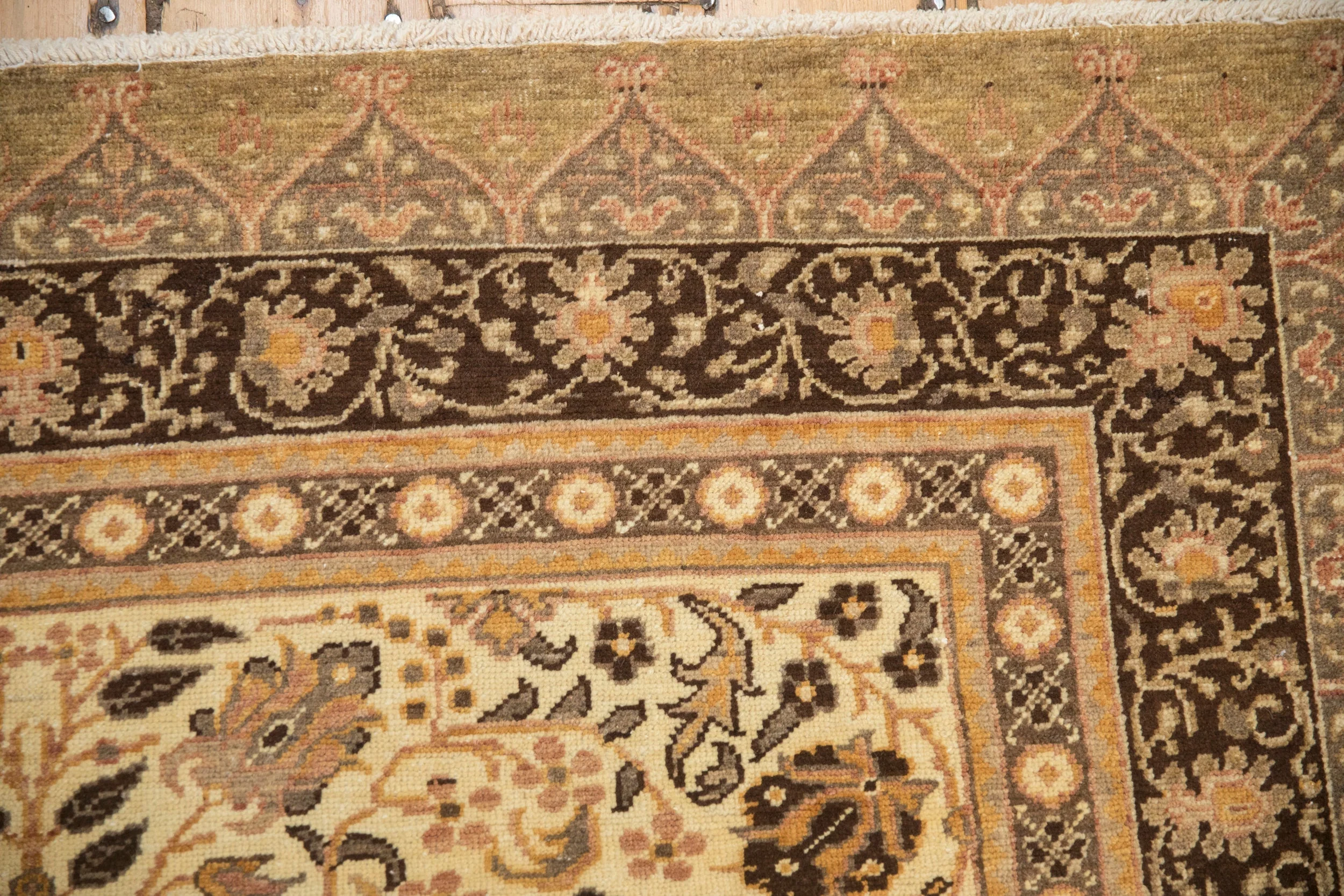 6.5x9.5 Vintage Kaisary Carpet - Image 3