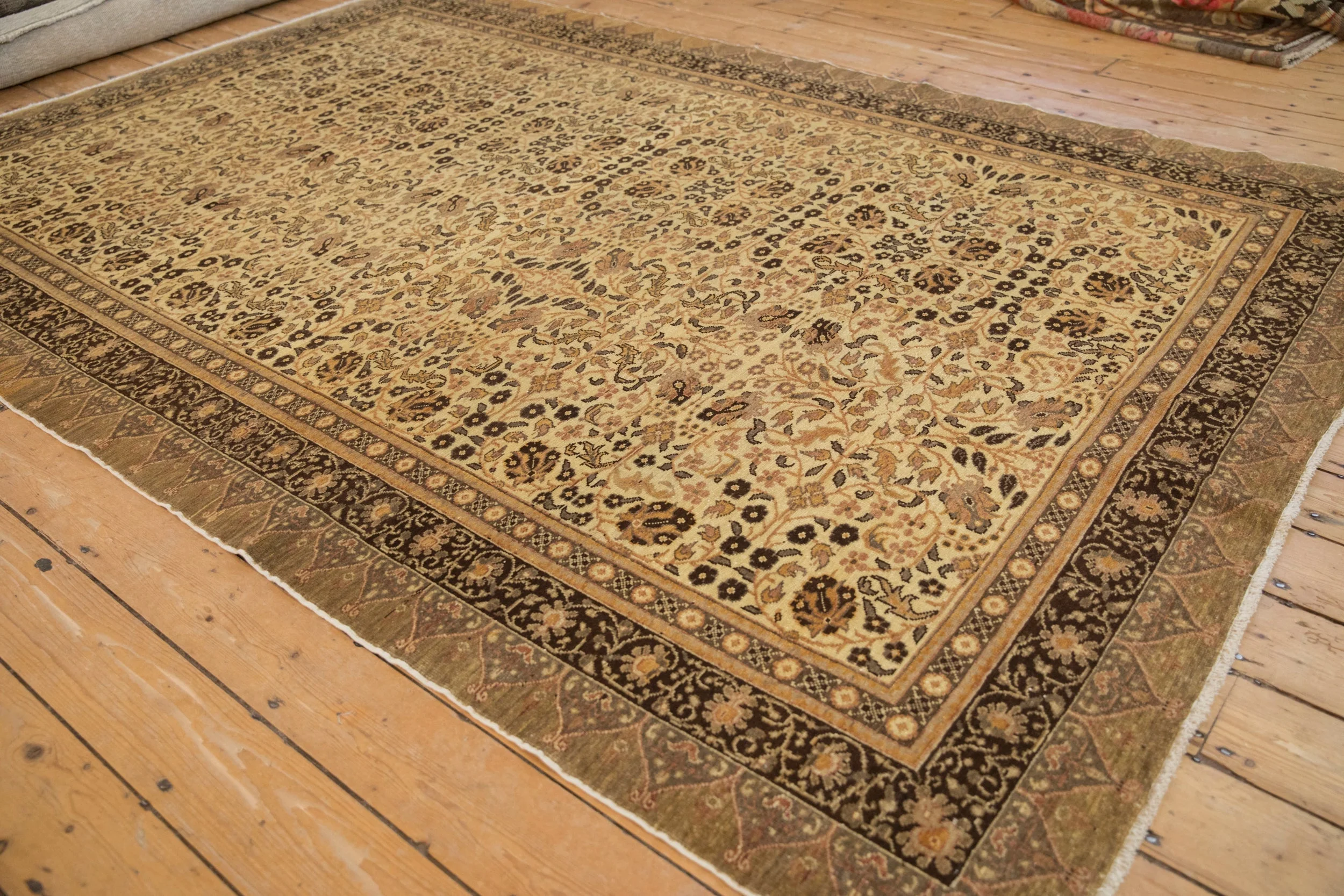 6.5x9.5 Vintage Kaisary Carpet - Image 4