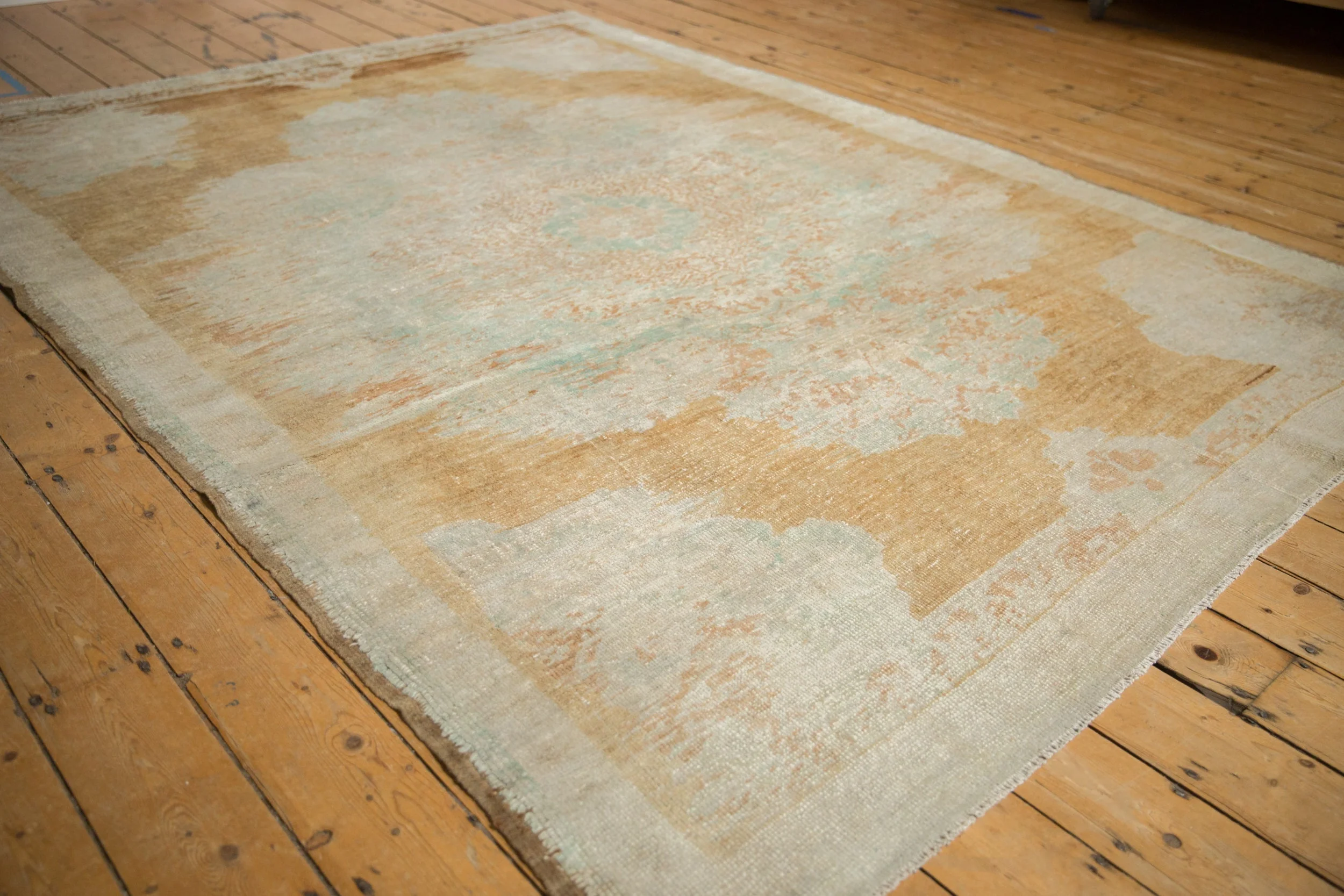 6.5x9 Vintage Distressed Kars Carpet - Image 4