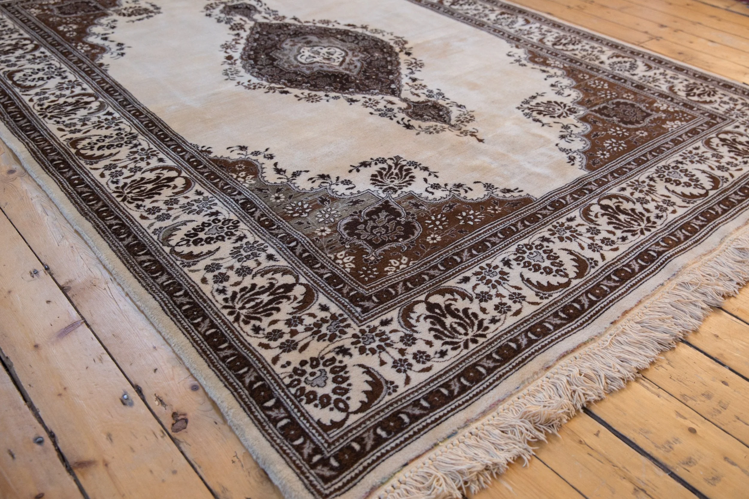 6.5x9 Vintage Tabriz Carpet - Image 3