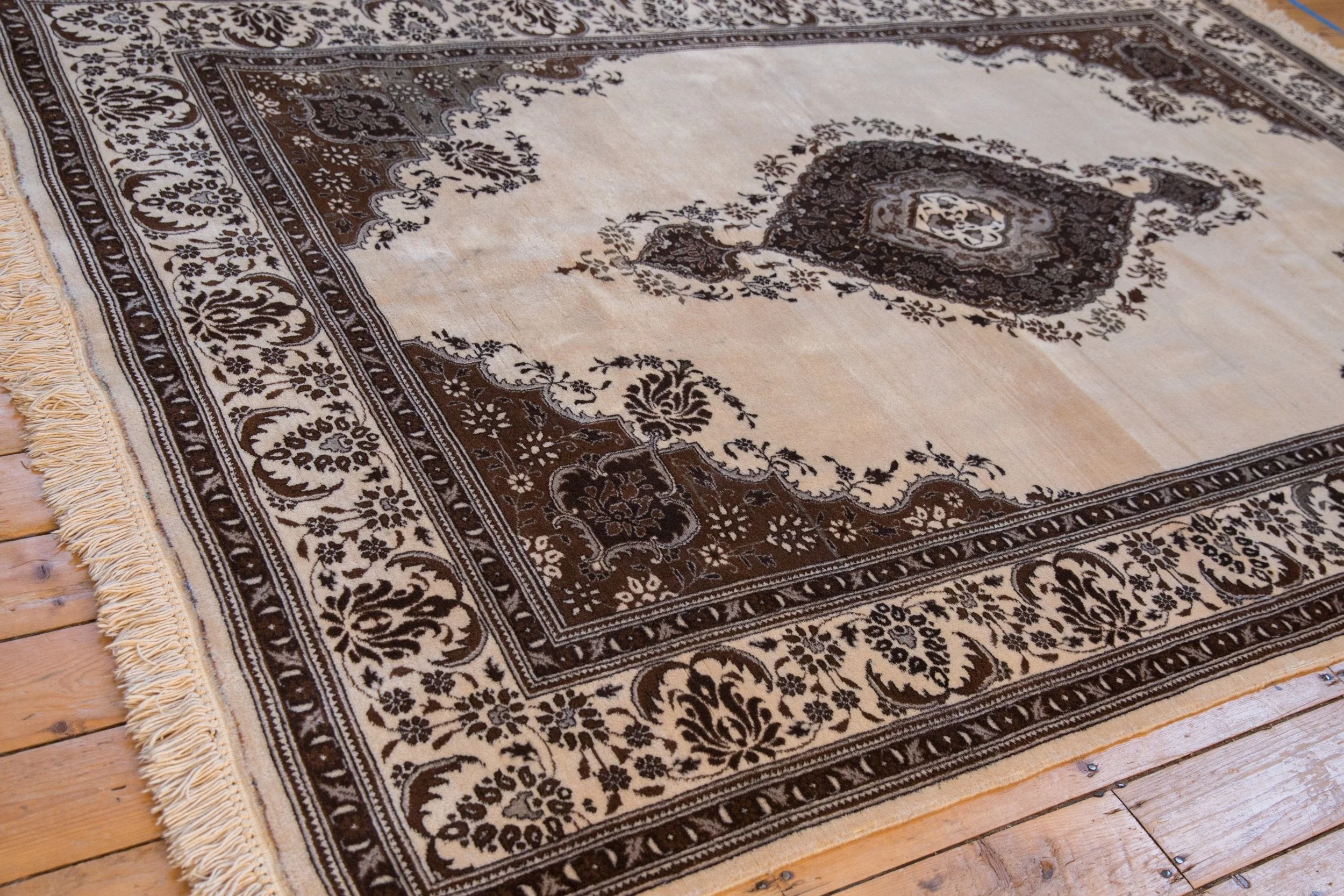 6.5x9 Vintage Tabriz Carpet - Image 5