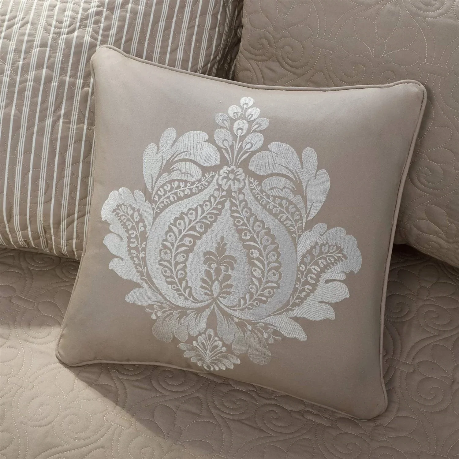 6-Piece Country Cottage Quilted Khaki Reversible Day Bed Cover Set - Image 5