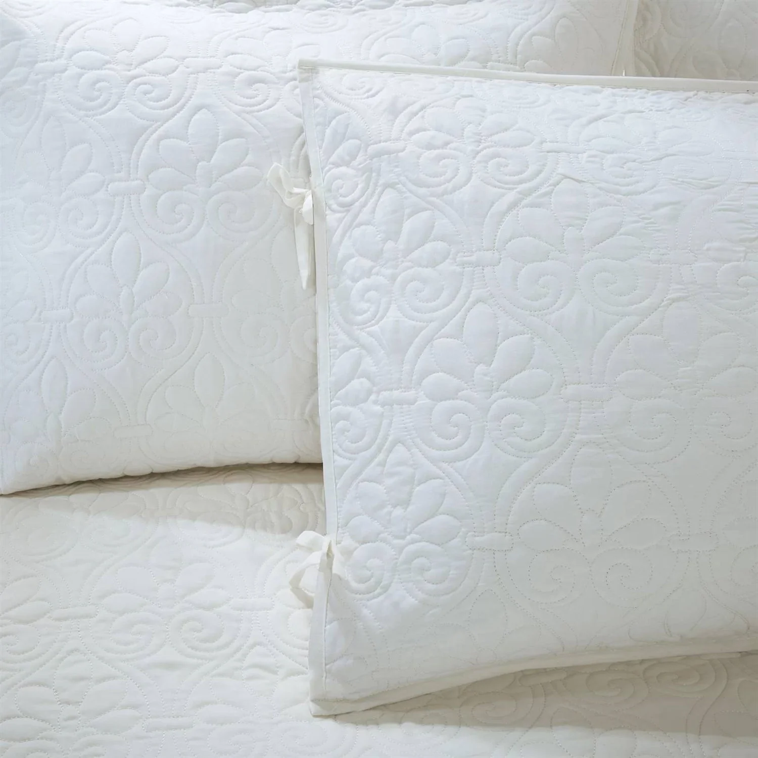 6-Piece Farmhouse Country Cottage Quilted White Reversible Daybed Cover Set - Image 5