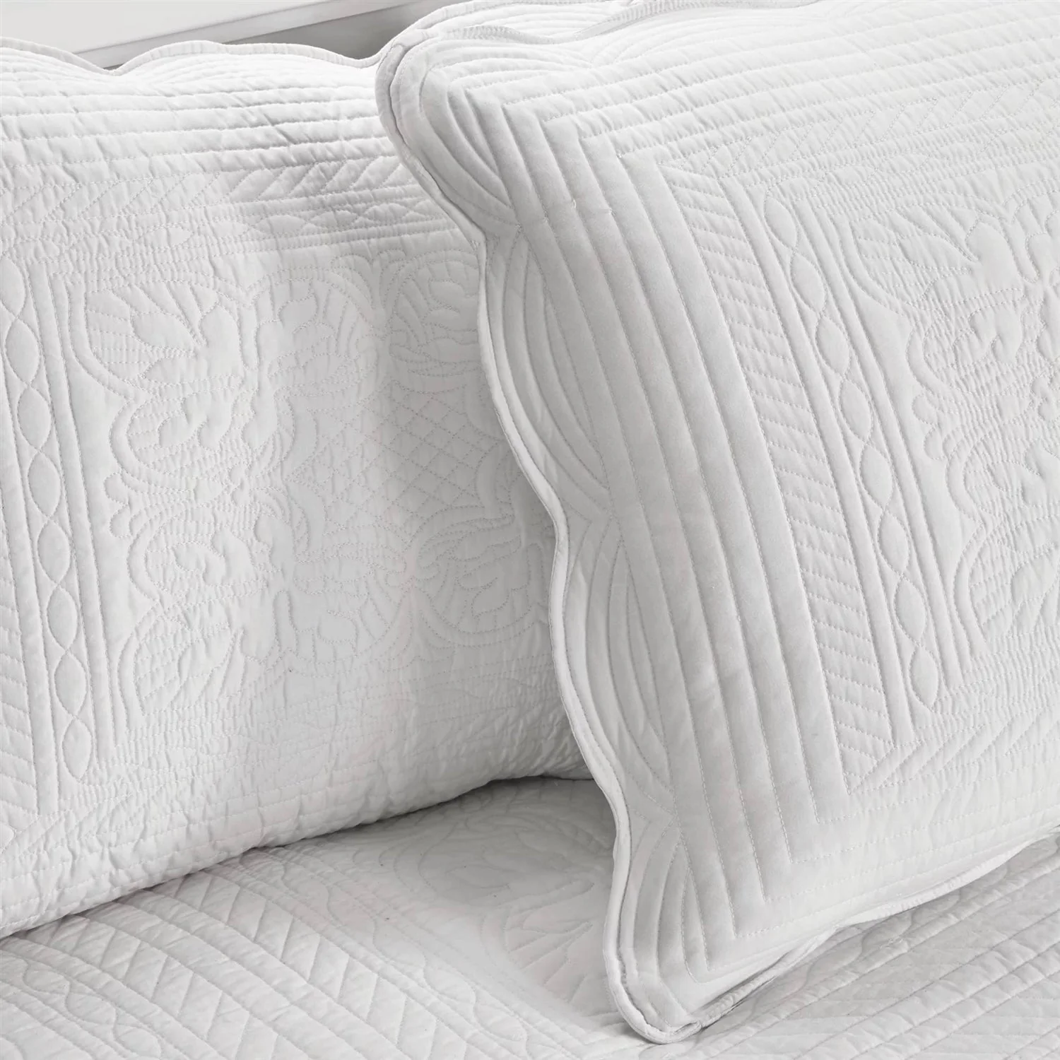 6-Piece Farmhouse White Daybed Cover Bedding Set with Scalloped Edges - Image 3