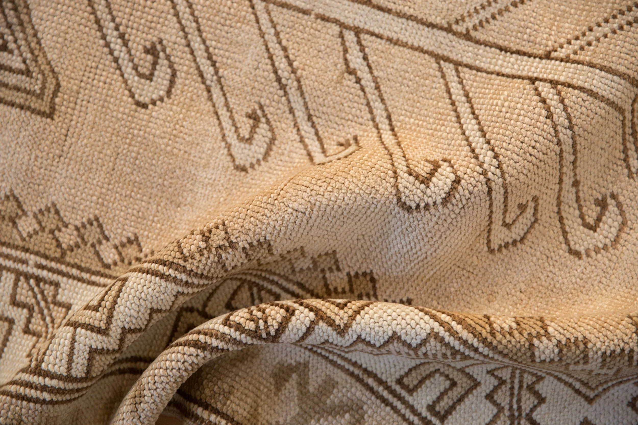 6x10.5 Vintage Distressed Kars Carpet - Image 10