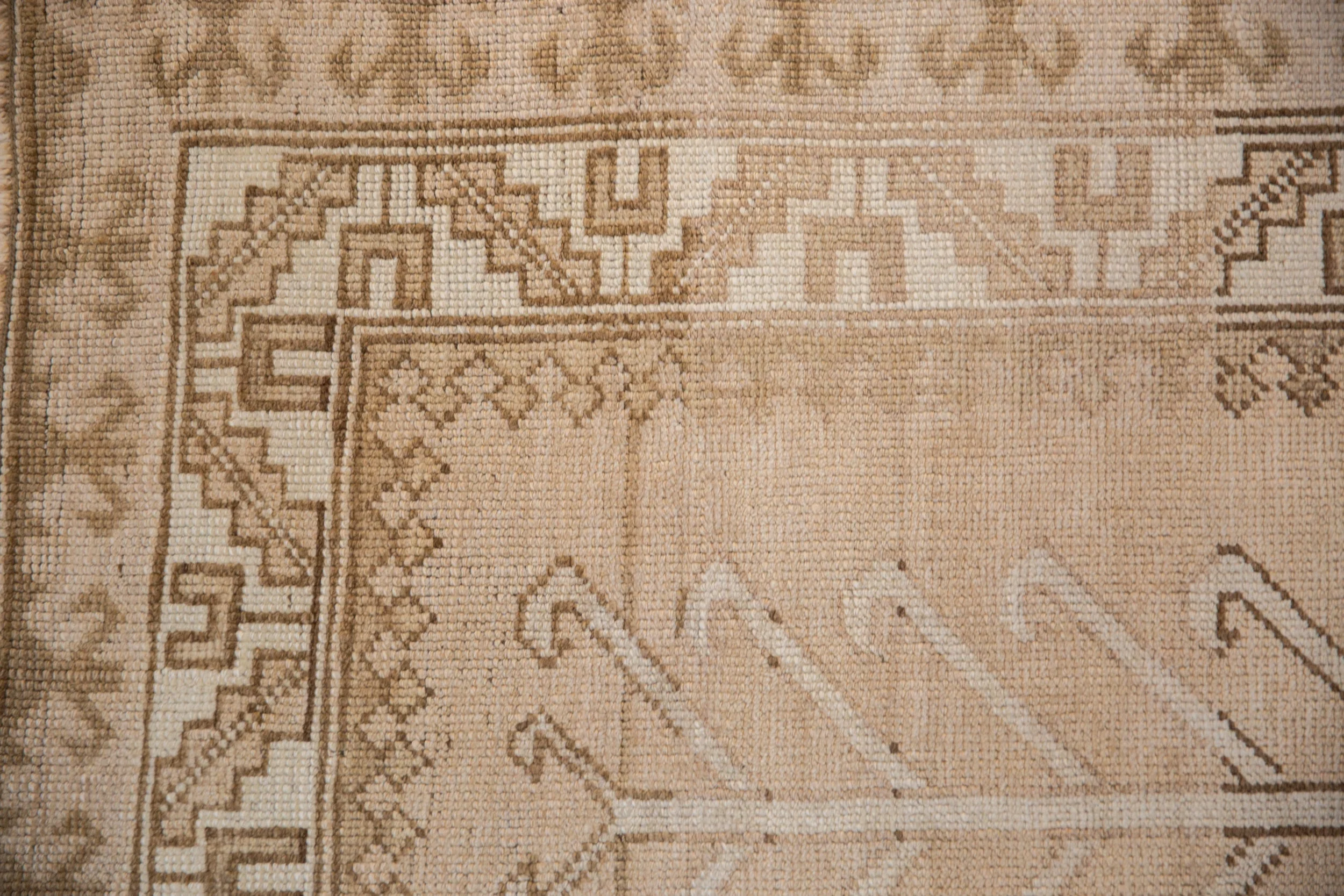 6x10.5 Vintage Distressed Kars Carpet - Image 3