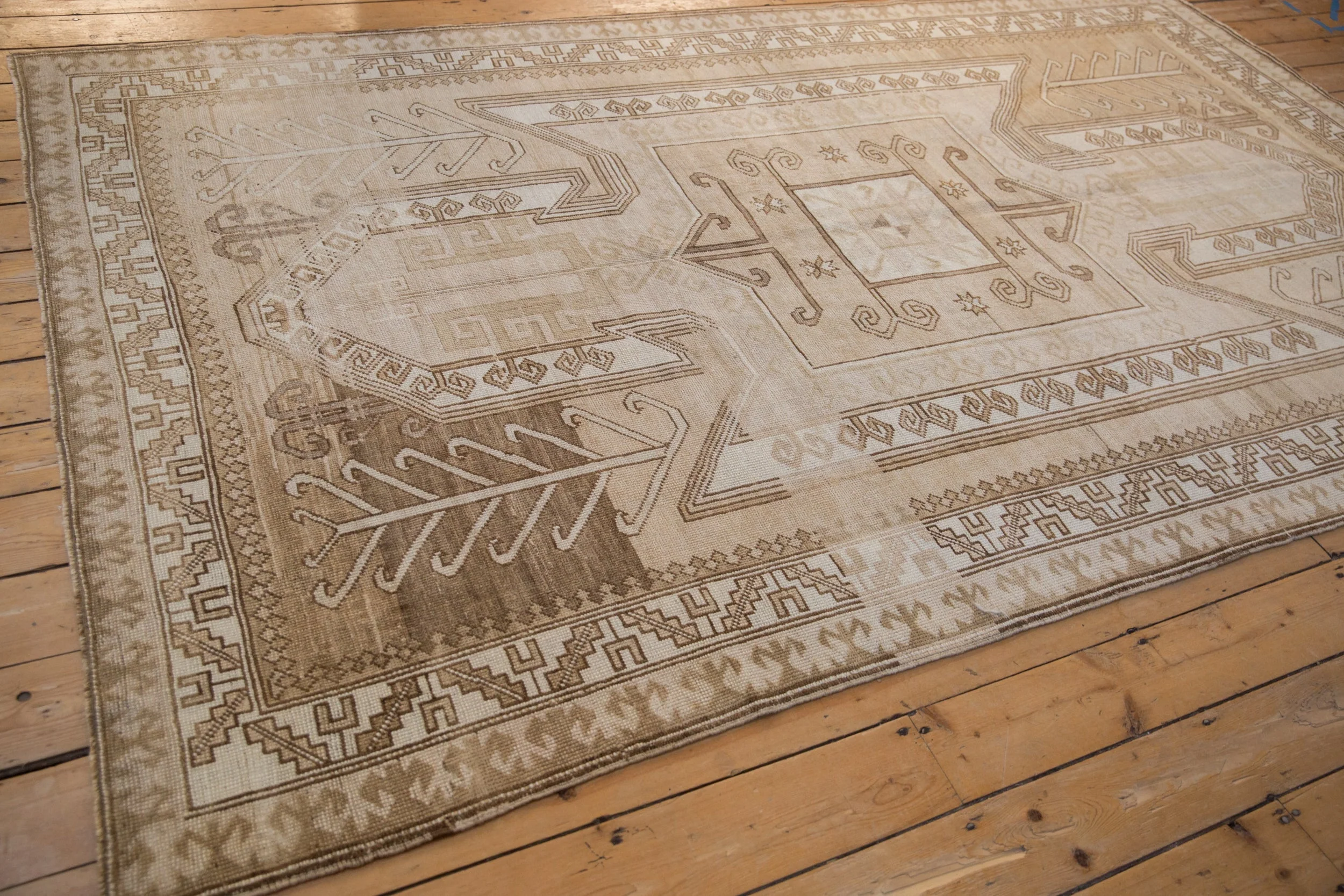 6x10.5 Vintage Distressed Kars Carpet - Image 7