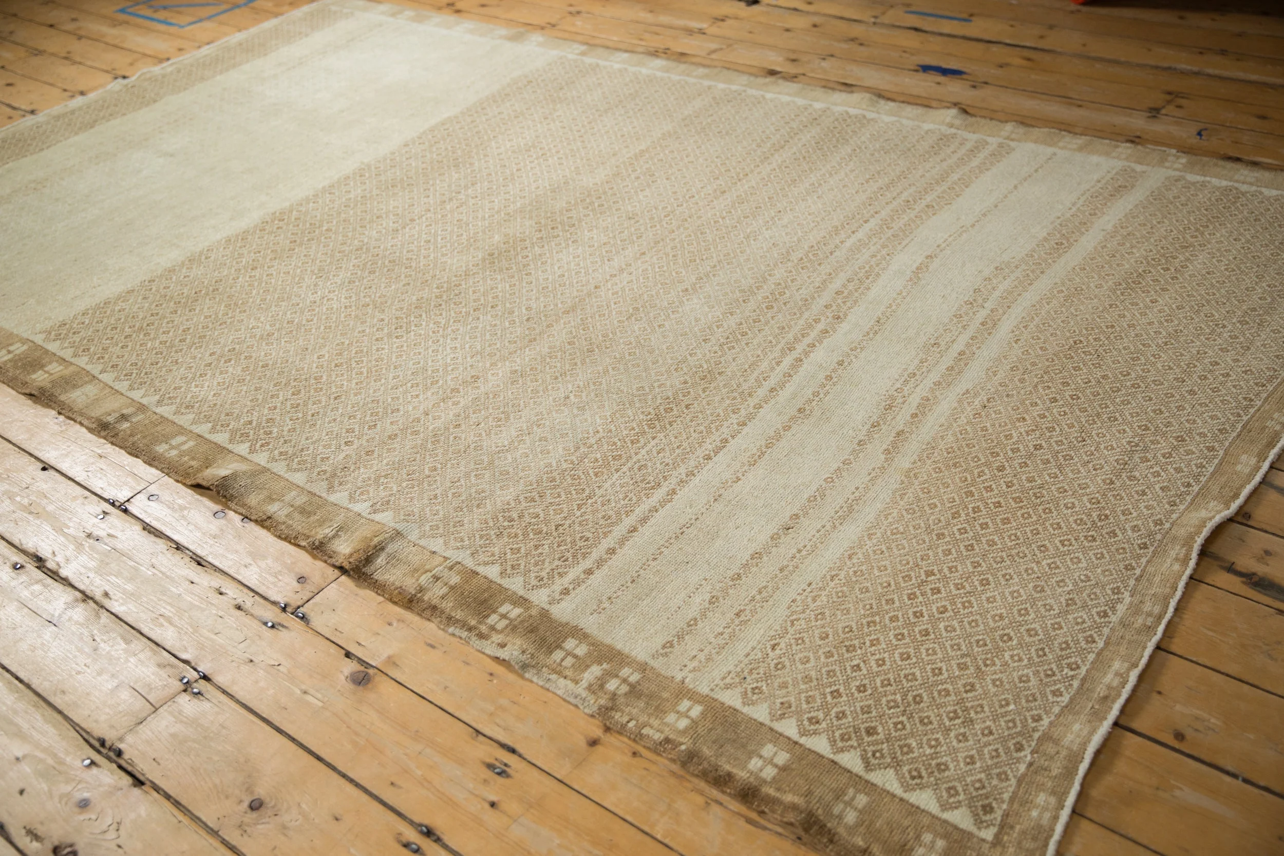 6x10 Vintage Distressed Kars Carpet - Image 7