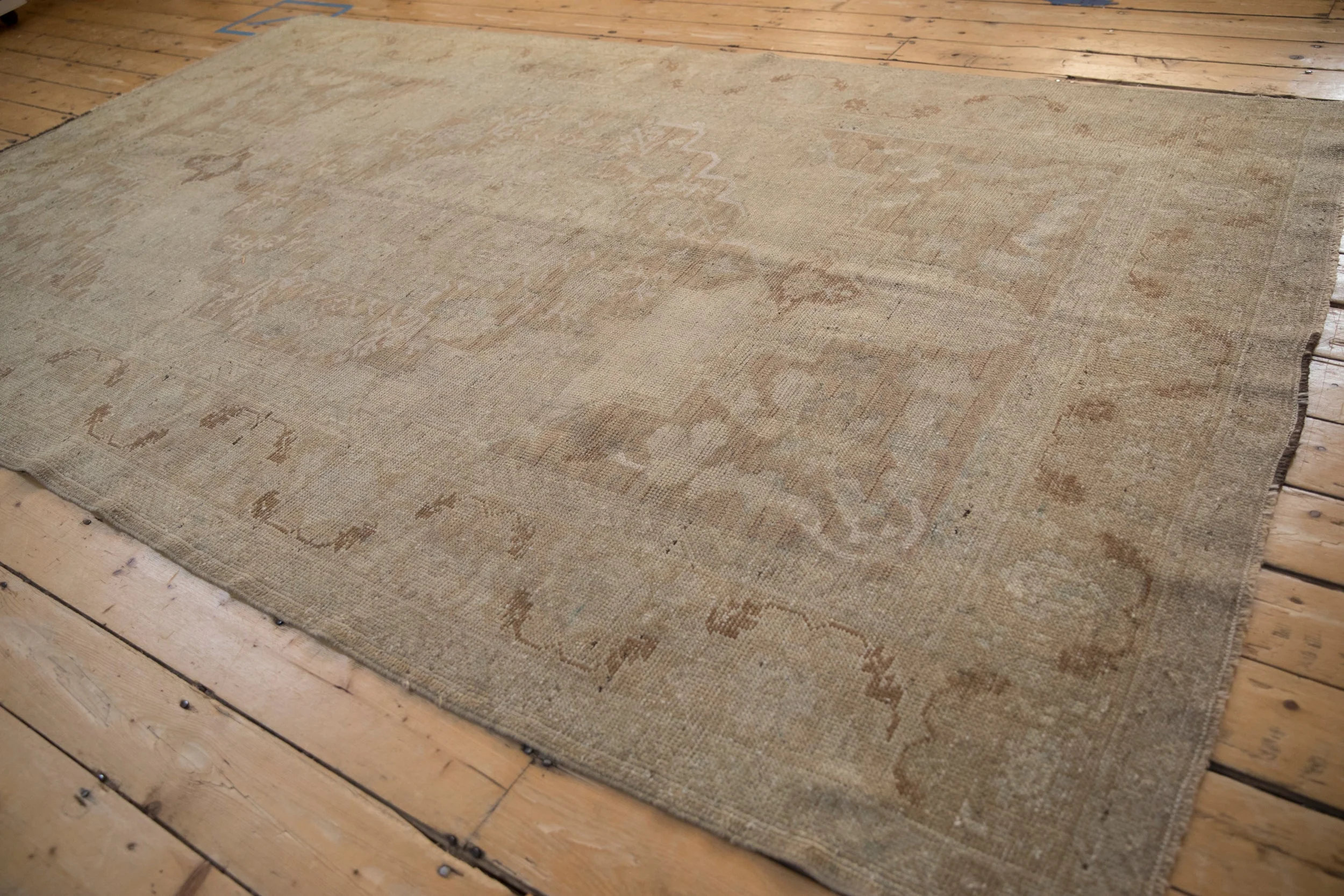 6x10 Vintage Distressed Oushak Carpet - Image 4