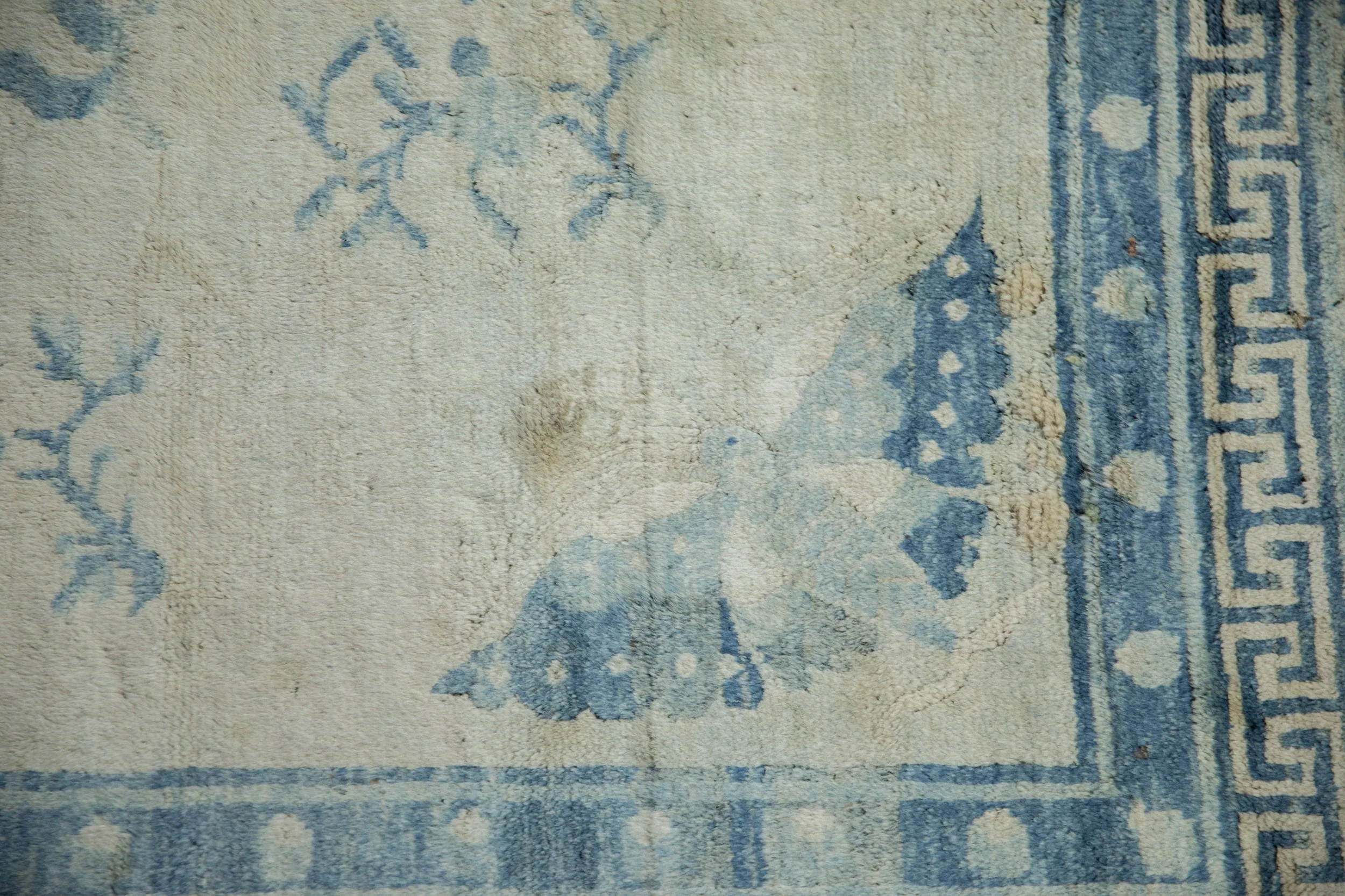 6x6 Antique Distressed Peking Square Carpet - Image 3
