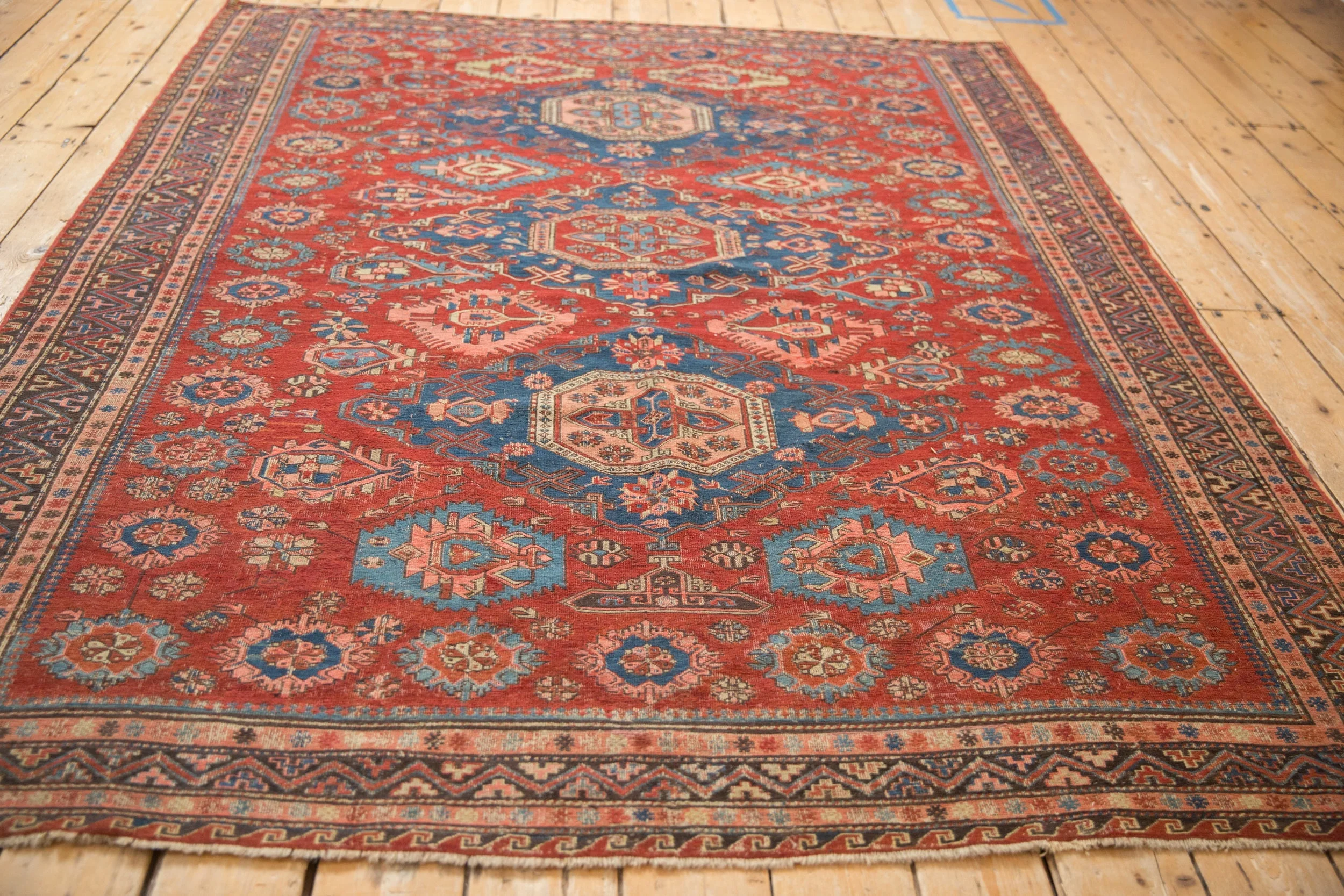 6x7.5 Antique Caucasian Soumac Carpet - Image 7