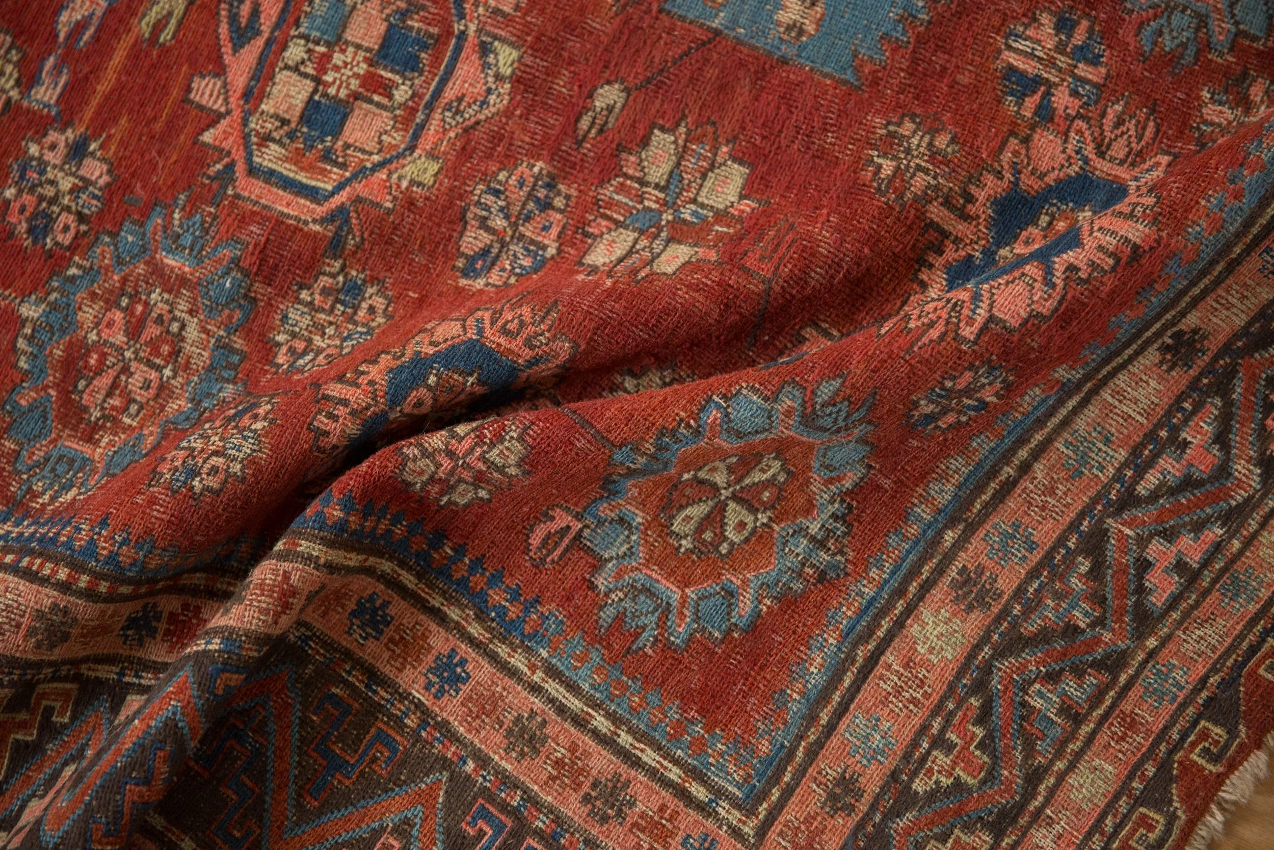 6x7.5 Antique Caucasian Soumac Carpet - Image 9