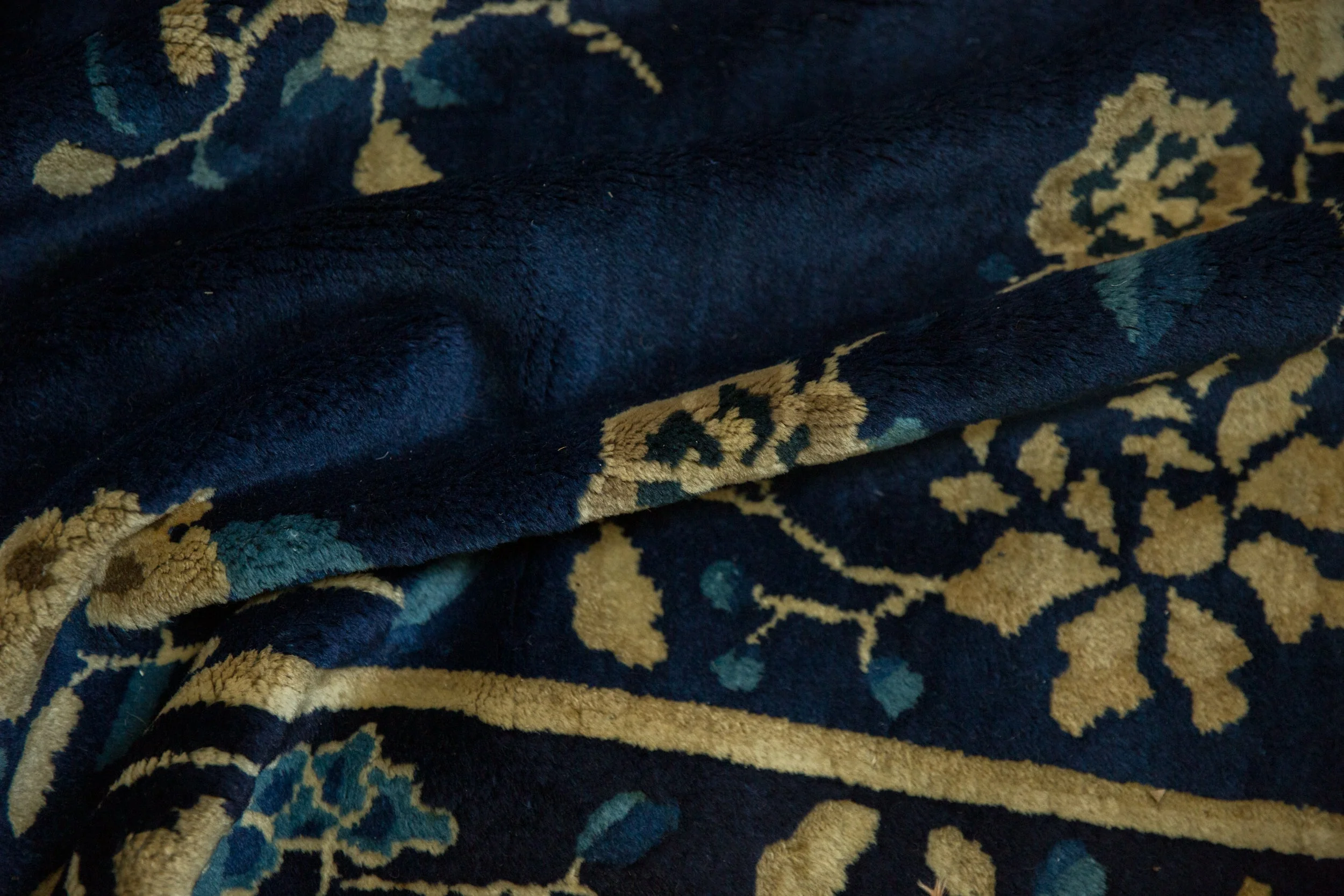 6x8.5 Antique Peking Carpet - Image 12