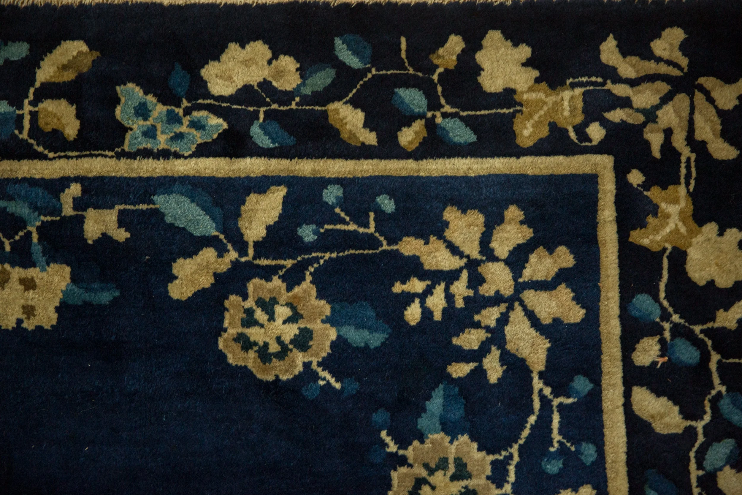6x8.5 Antique Peking Carpet - Image 3
