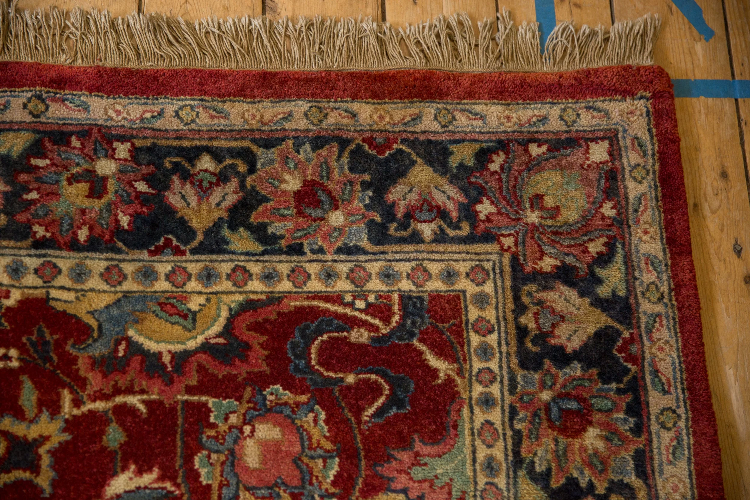 6x8.5 Vintage Agra Carpet - Image 3