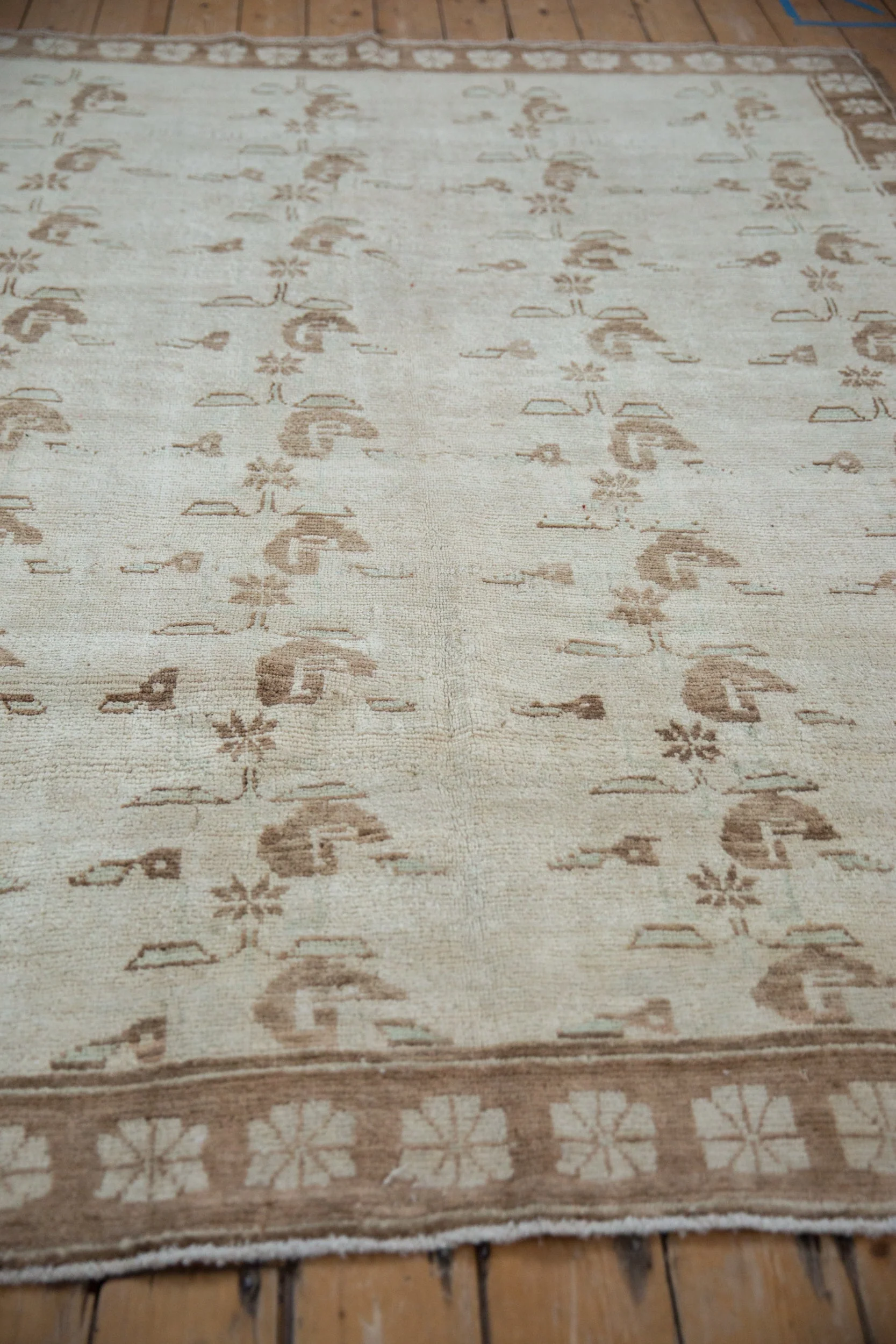 6x8.5 Vintage Distressed Oushak Carpet - Image 4