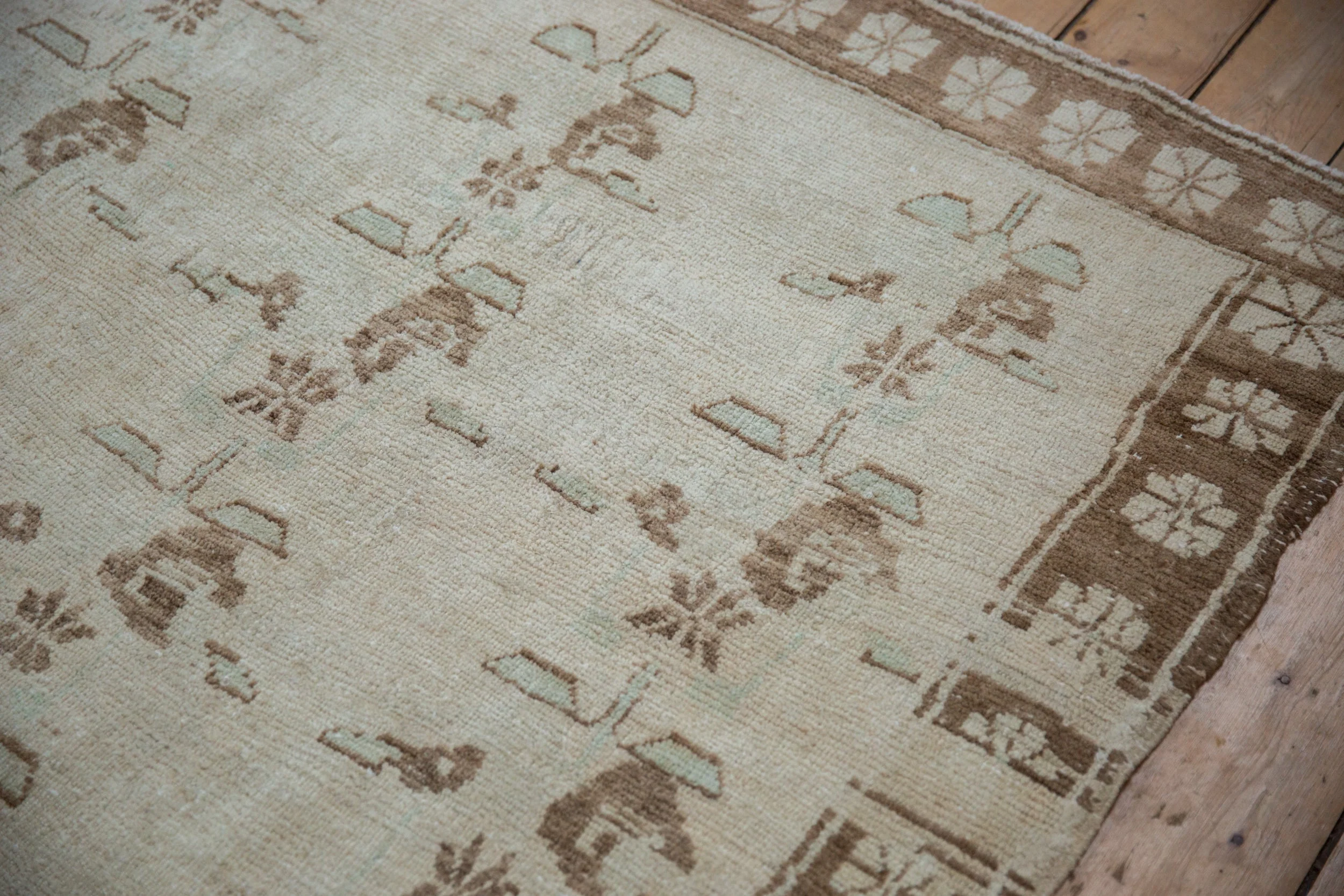 6x8.5 Vintage Distressed Oushak Carpet - Image 6
