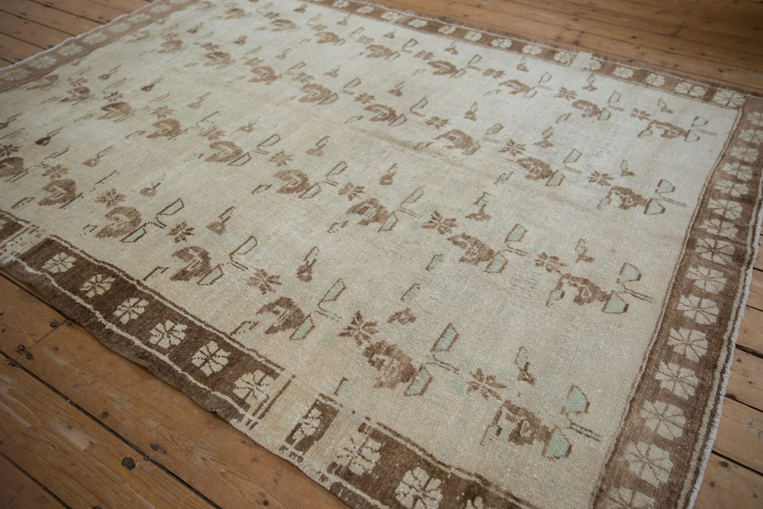 6x8.5 Vintage Distressed Oushak Carpet - Image 9