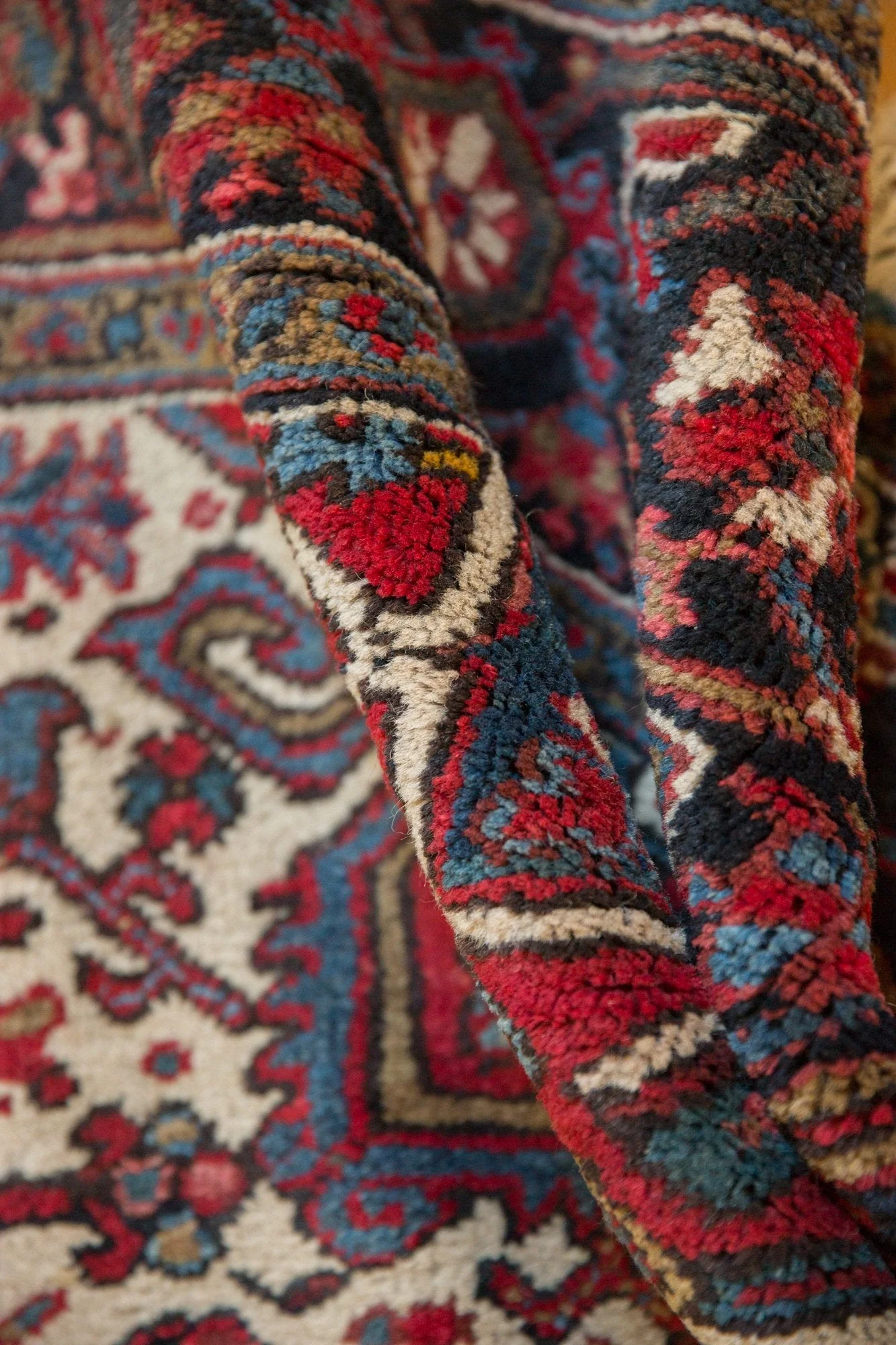 6x8.5 Vintage Heriz Carpet - Image 12
