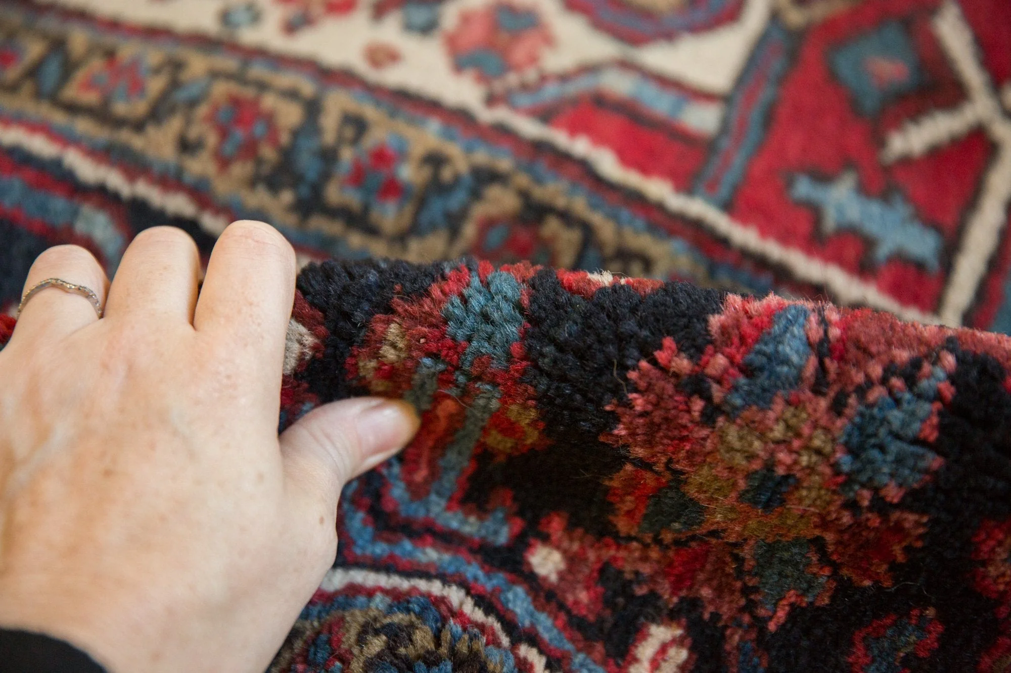 6x8.5 Vintage Heriz Carpet - Image 14