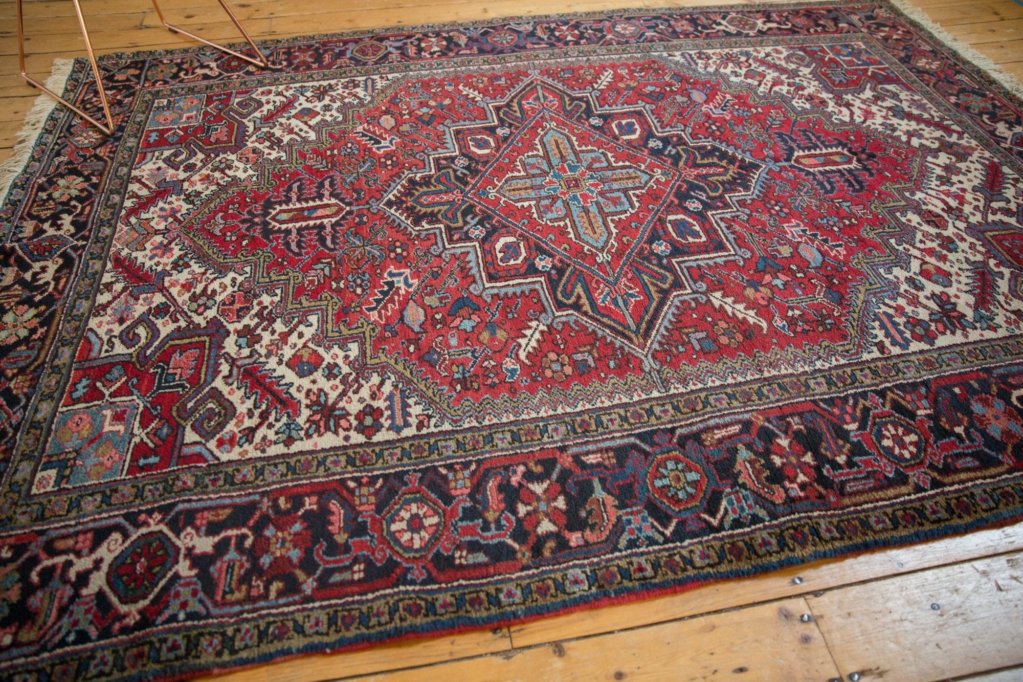 6x8.5 Vintage Heriz Carpet - Image 6
