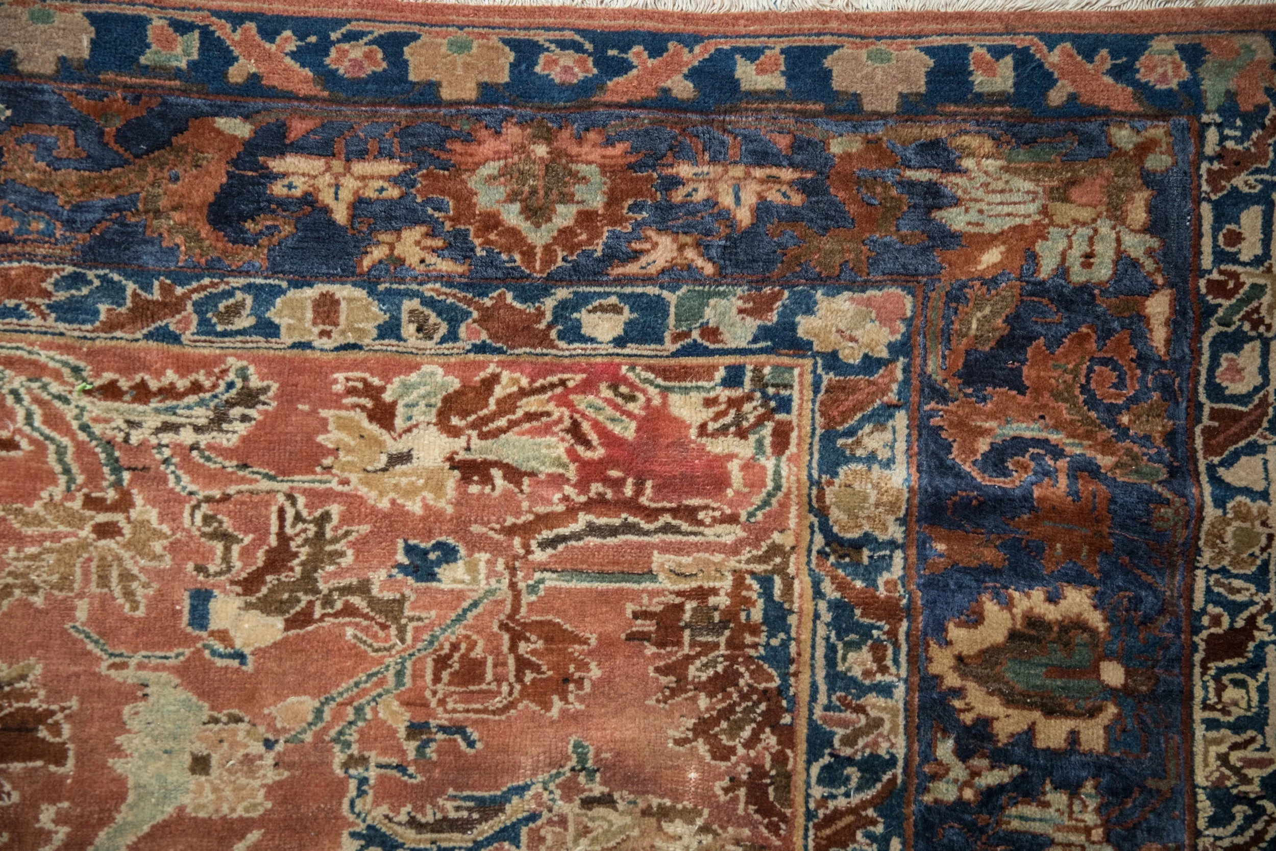 6x9.5 Antique Fine Distressed Lilihan Carpet - Image 3