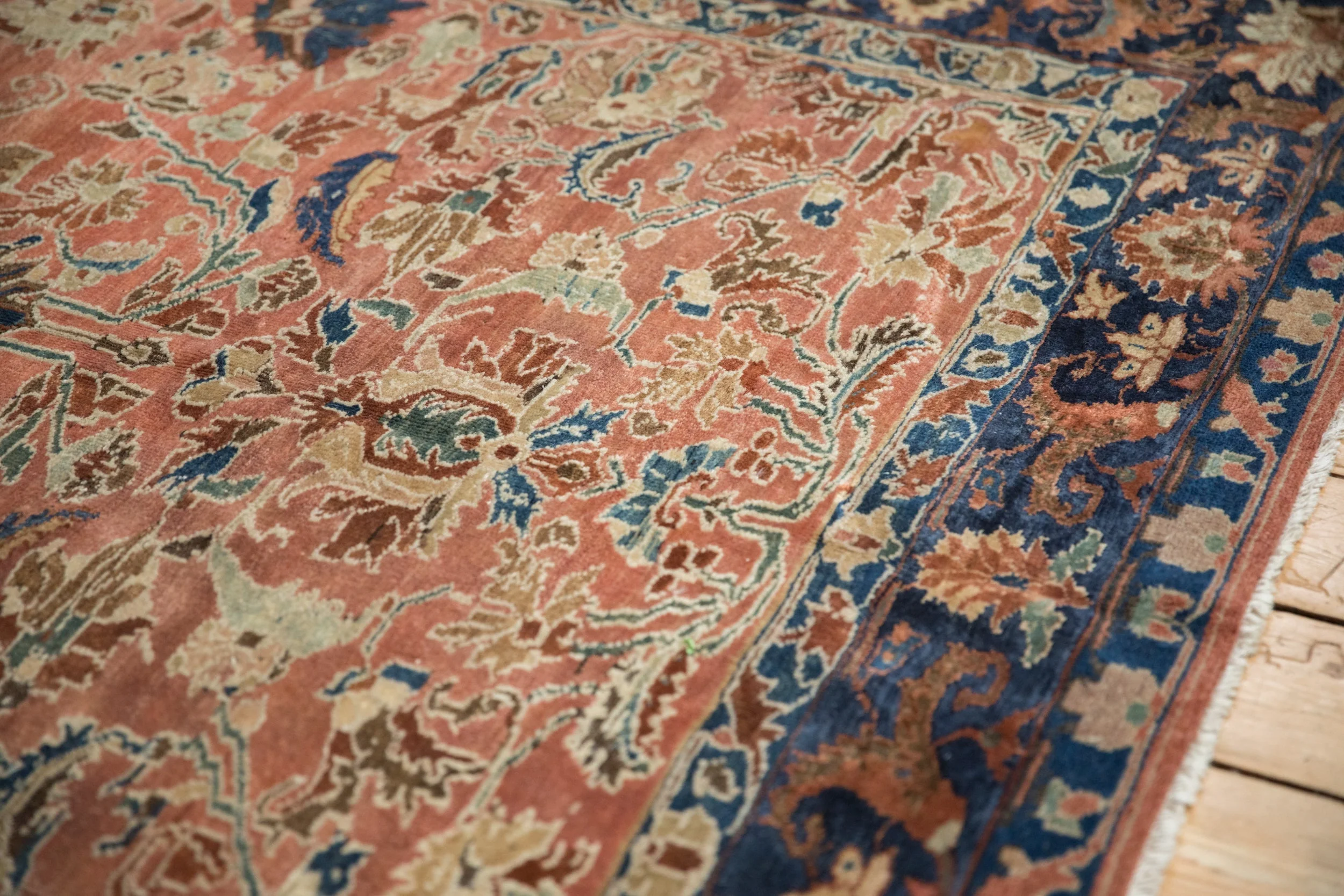 6x9.5 Antique Fine Distressed Lilihan Carpet - Image 5