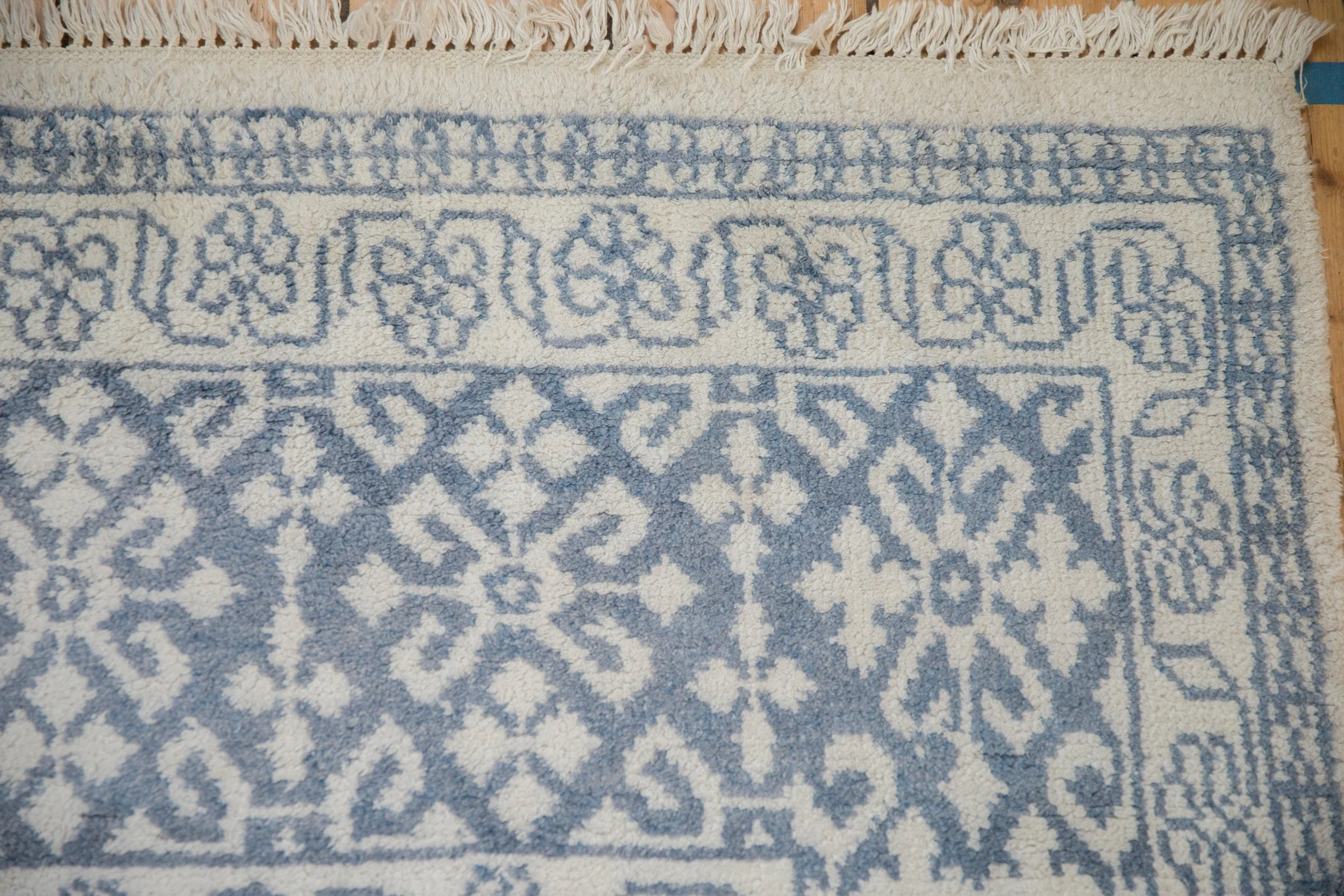 6x9.5 Vintage Agra Carpet - Image 3