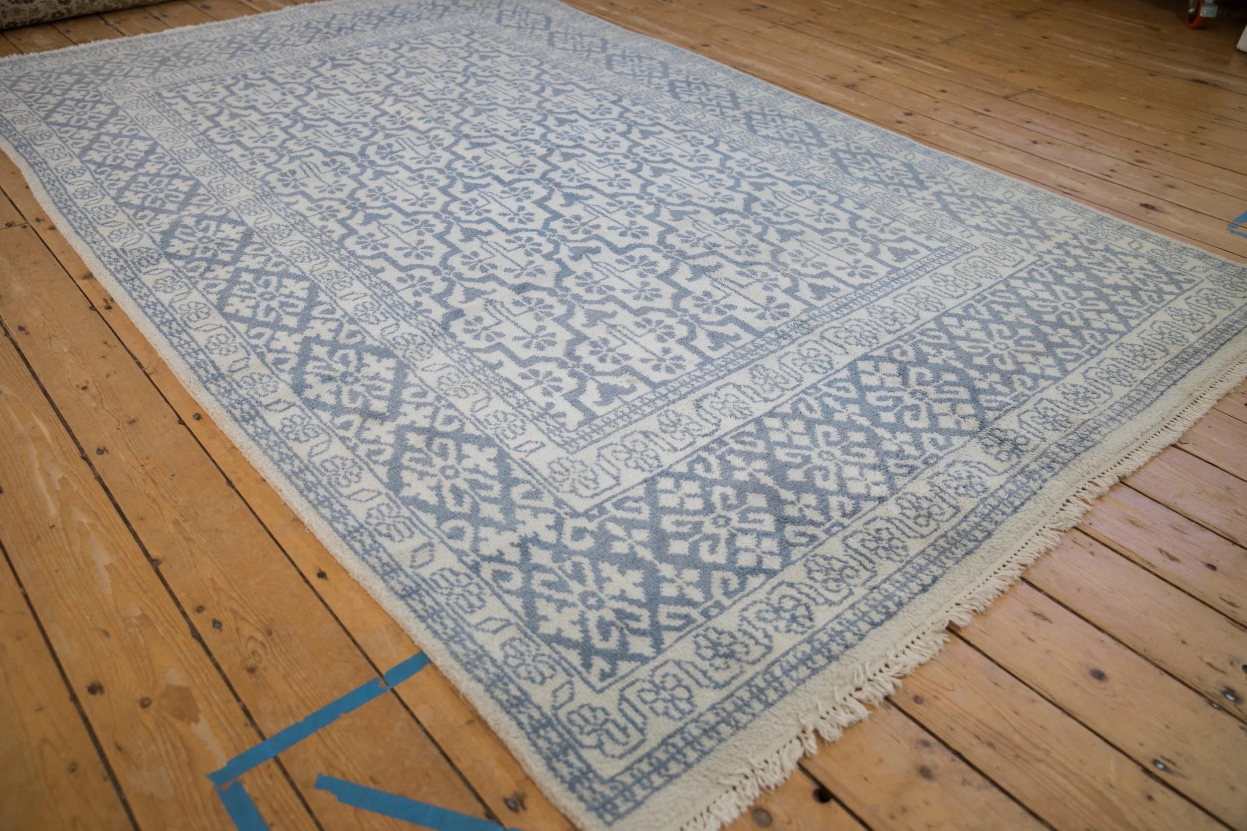 6x9.5 Vintage Agra Carpet - Image 4