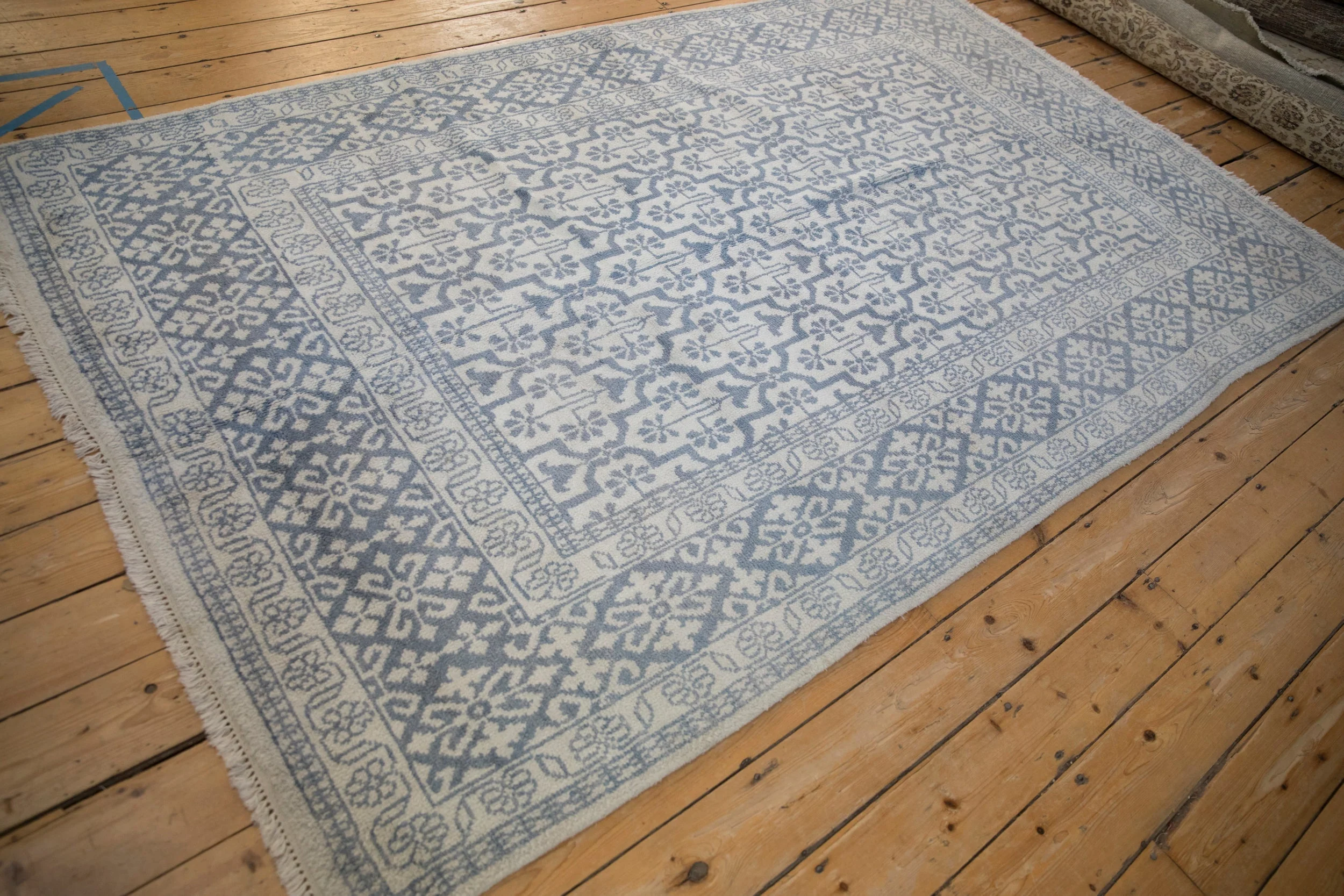 6x9.5 Vintage Agra Carpet - Image 5
