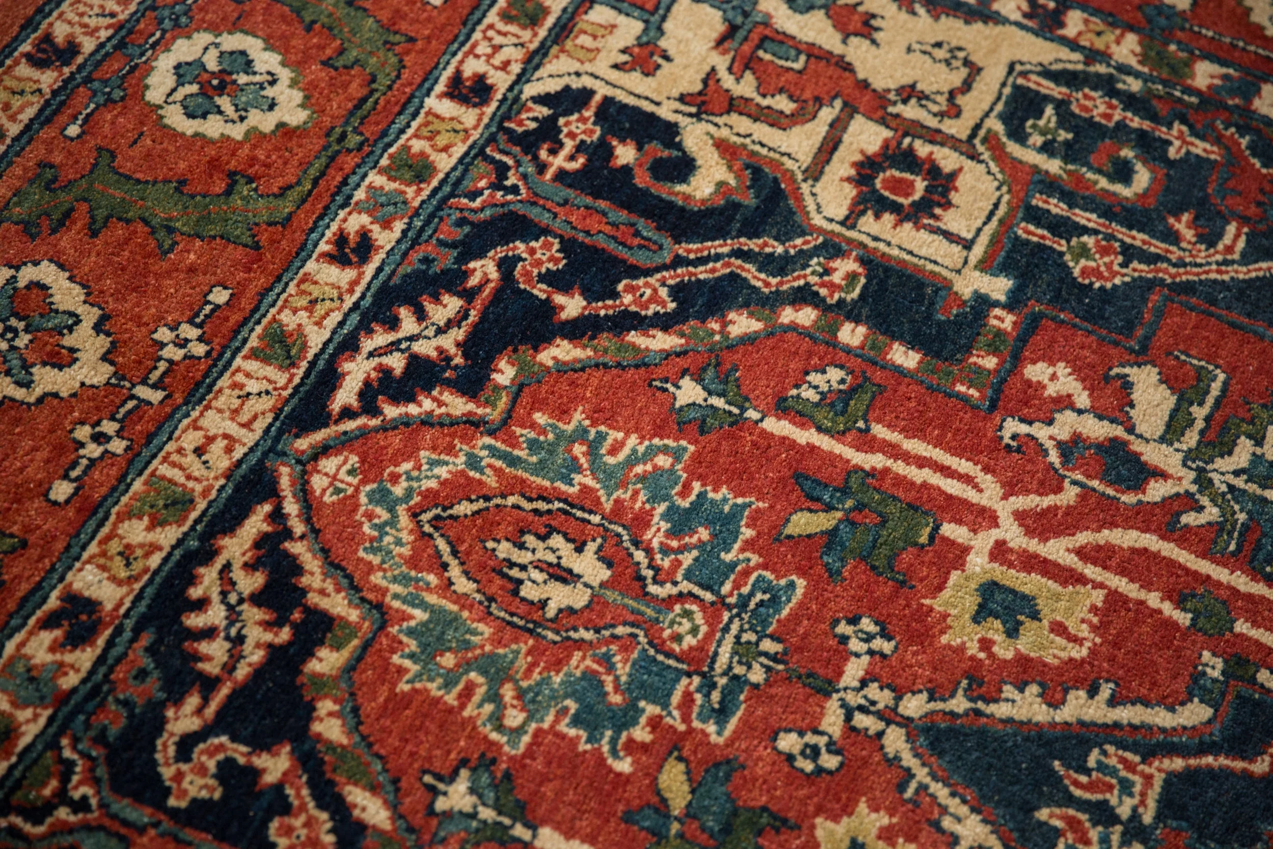 6x9.5 Vintage Indian Heriz Design Carpet - Image 6