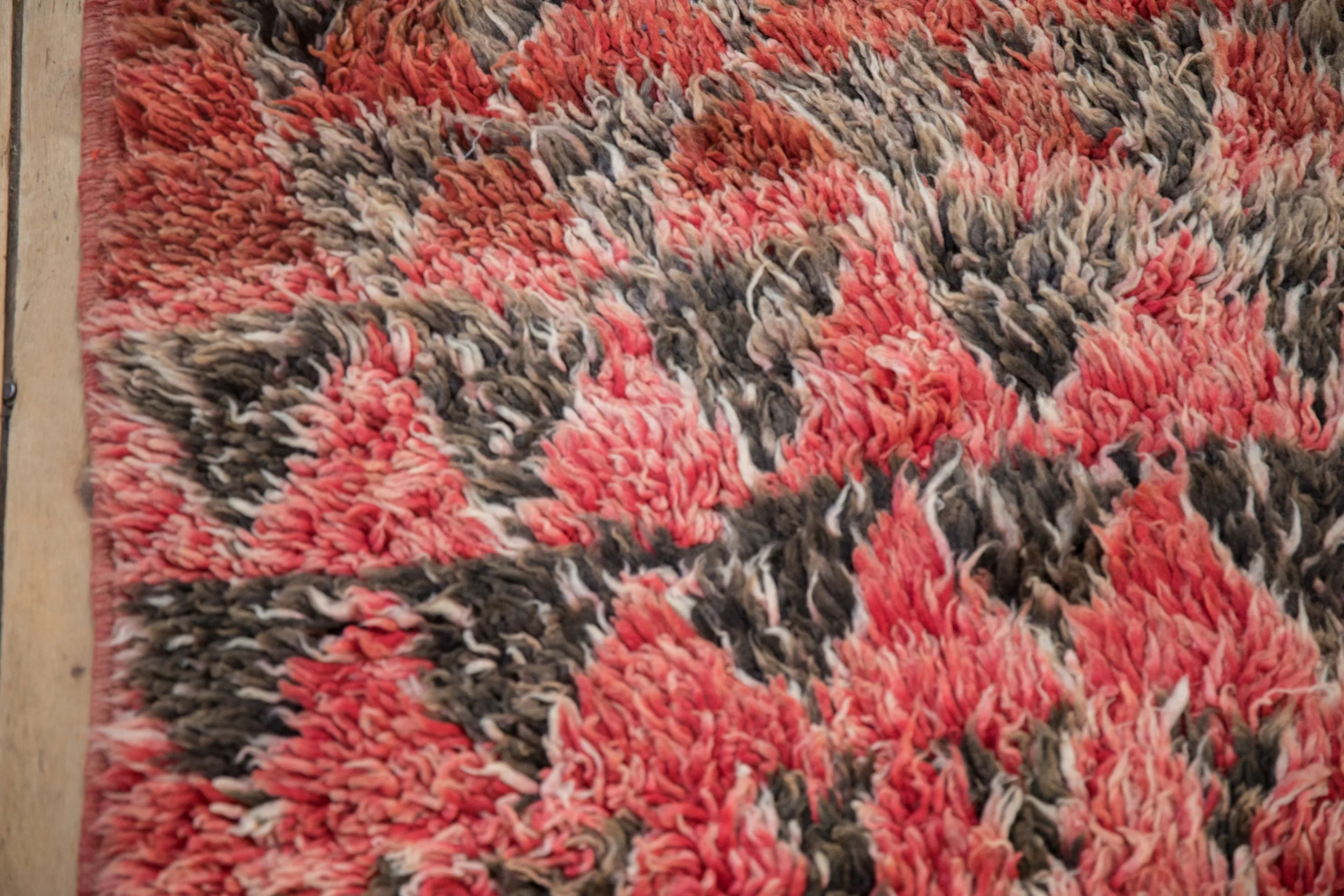 6x9.5 Vintage Moroccan Carpet - Image 6