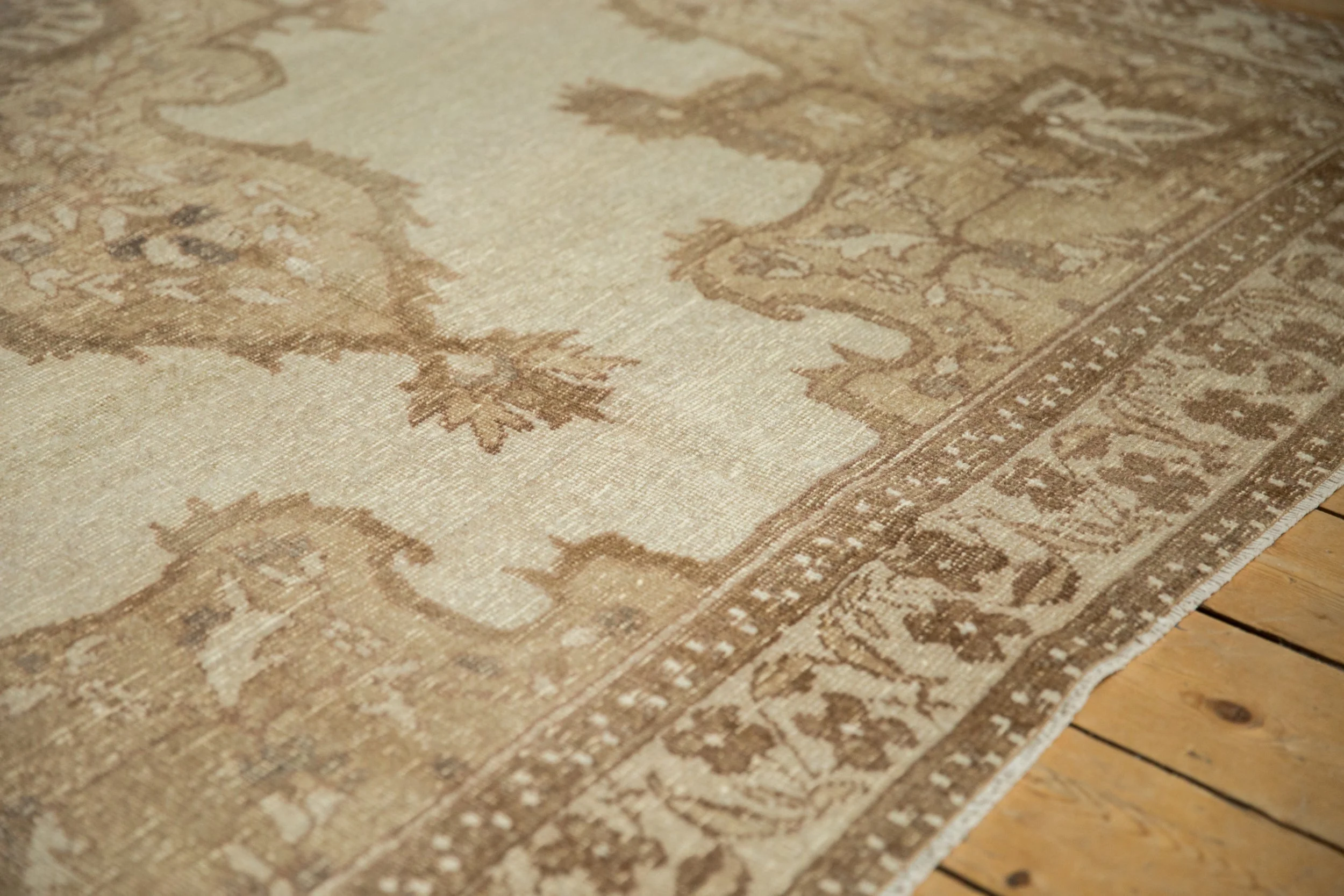 6x9 Vintage Distressed Kars Carpet - Image 5