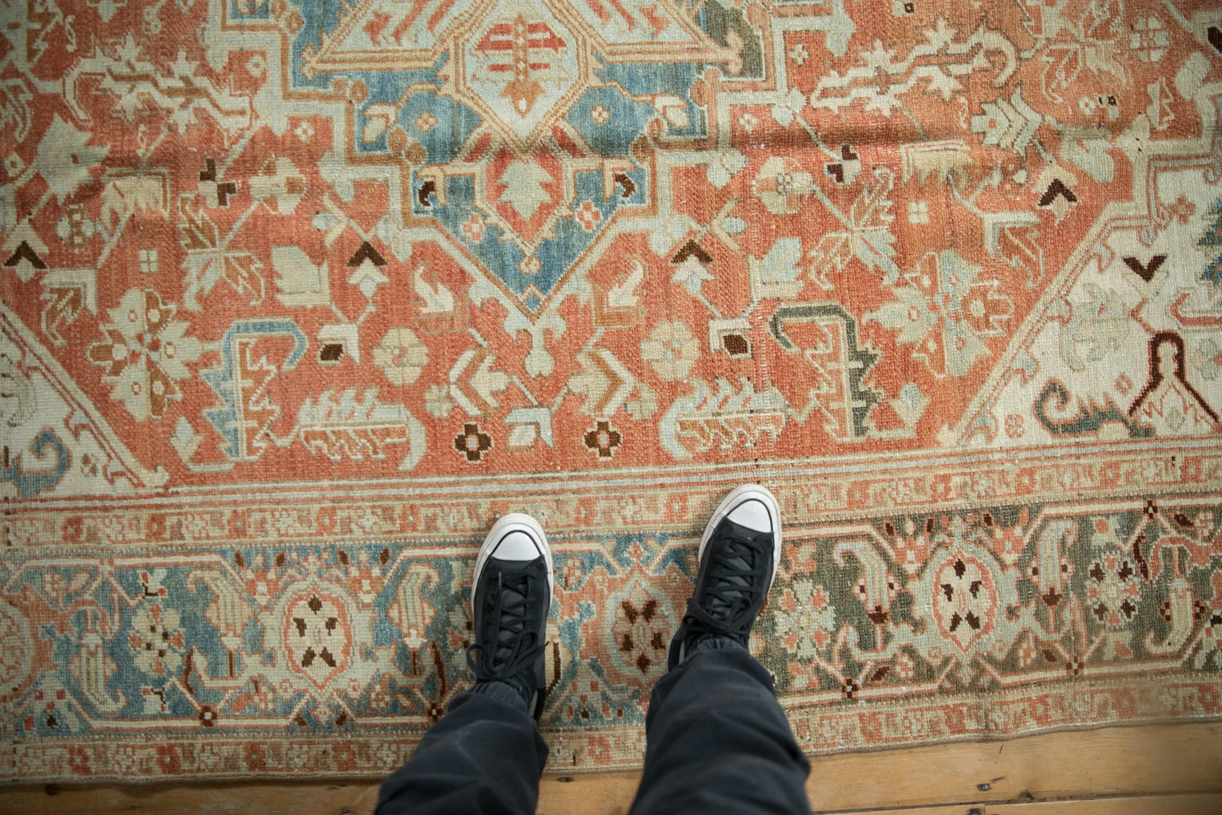 7.5x10.5 Vintage Distressed Heriz Carpet - Image 2