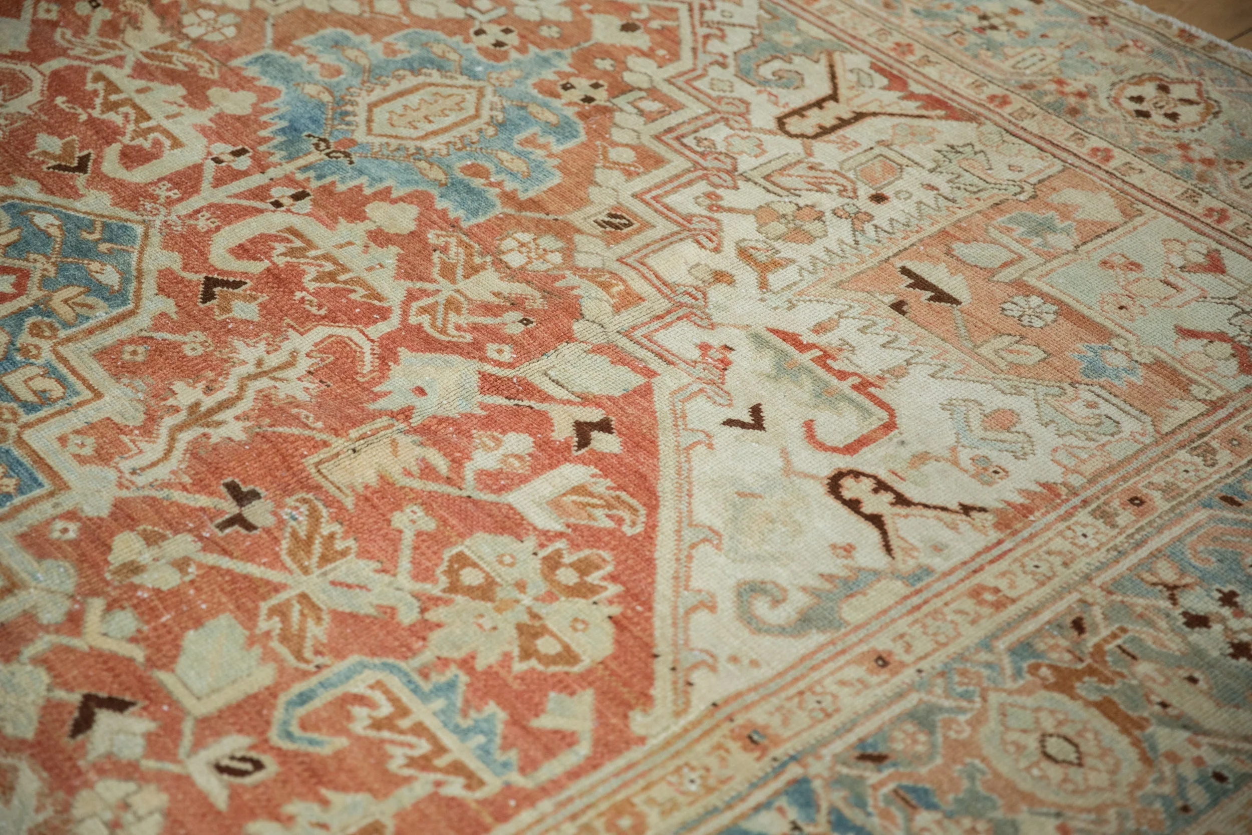 7.5x10.5 Vintage Distressed Heriz Carpet - Image 6