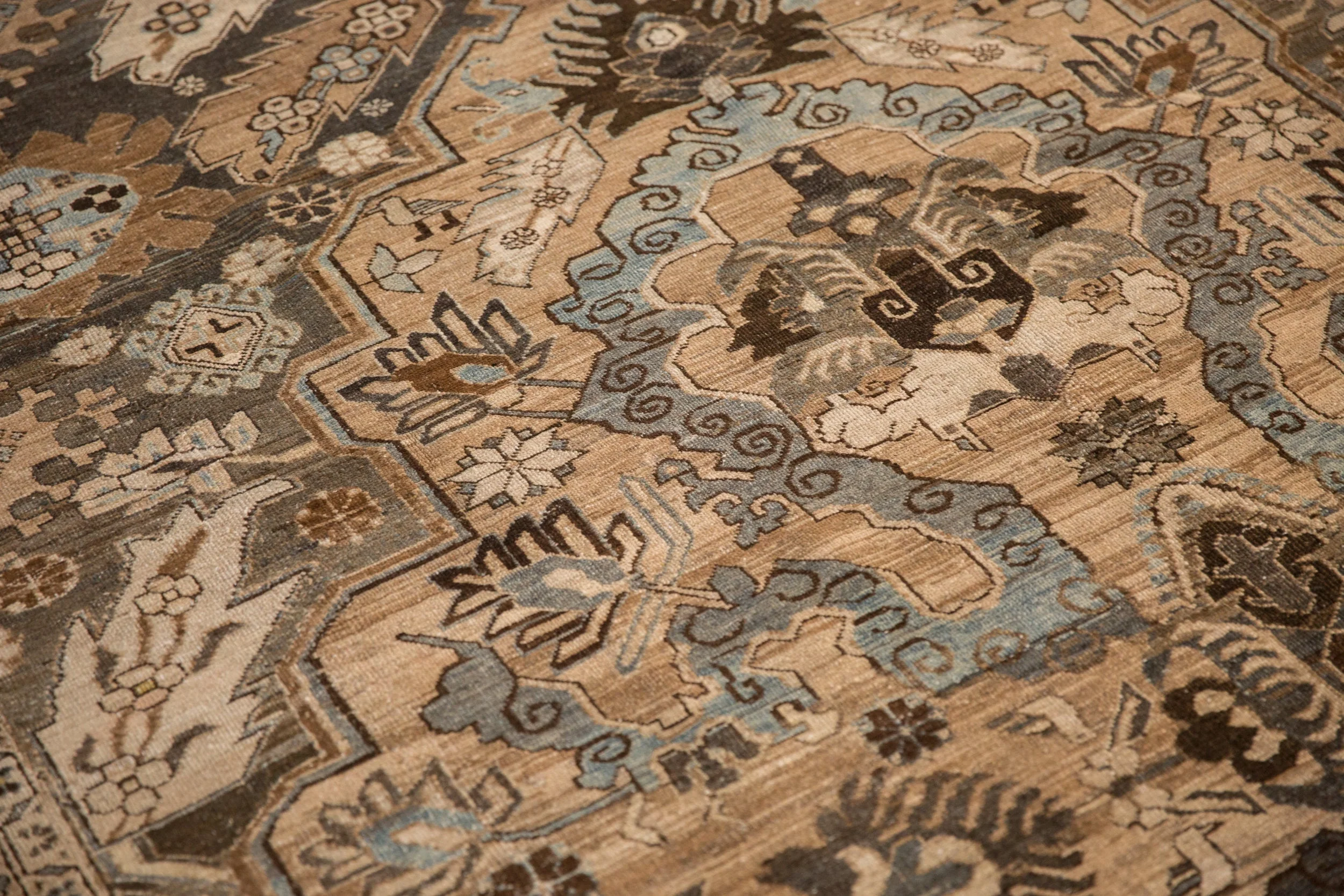7.5x10.5 Vintage Distressed Khoy Carpet - Image 15