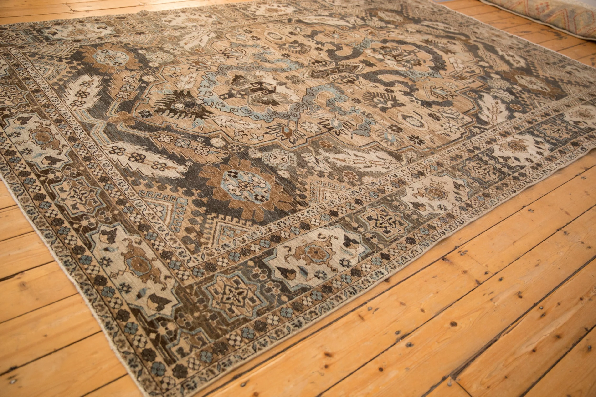 7.5x10.5 Vintage Distressed Khoy Carpet - Image 6