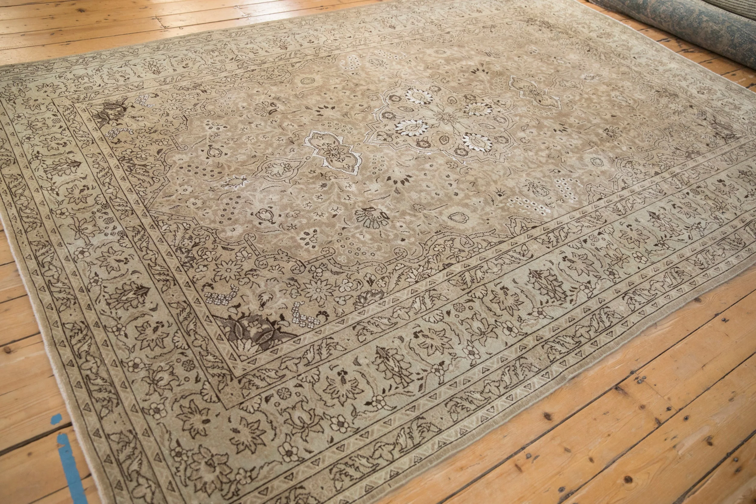 7.5x10.5 Vintage Distressed Tabriz Carpet - Image 6